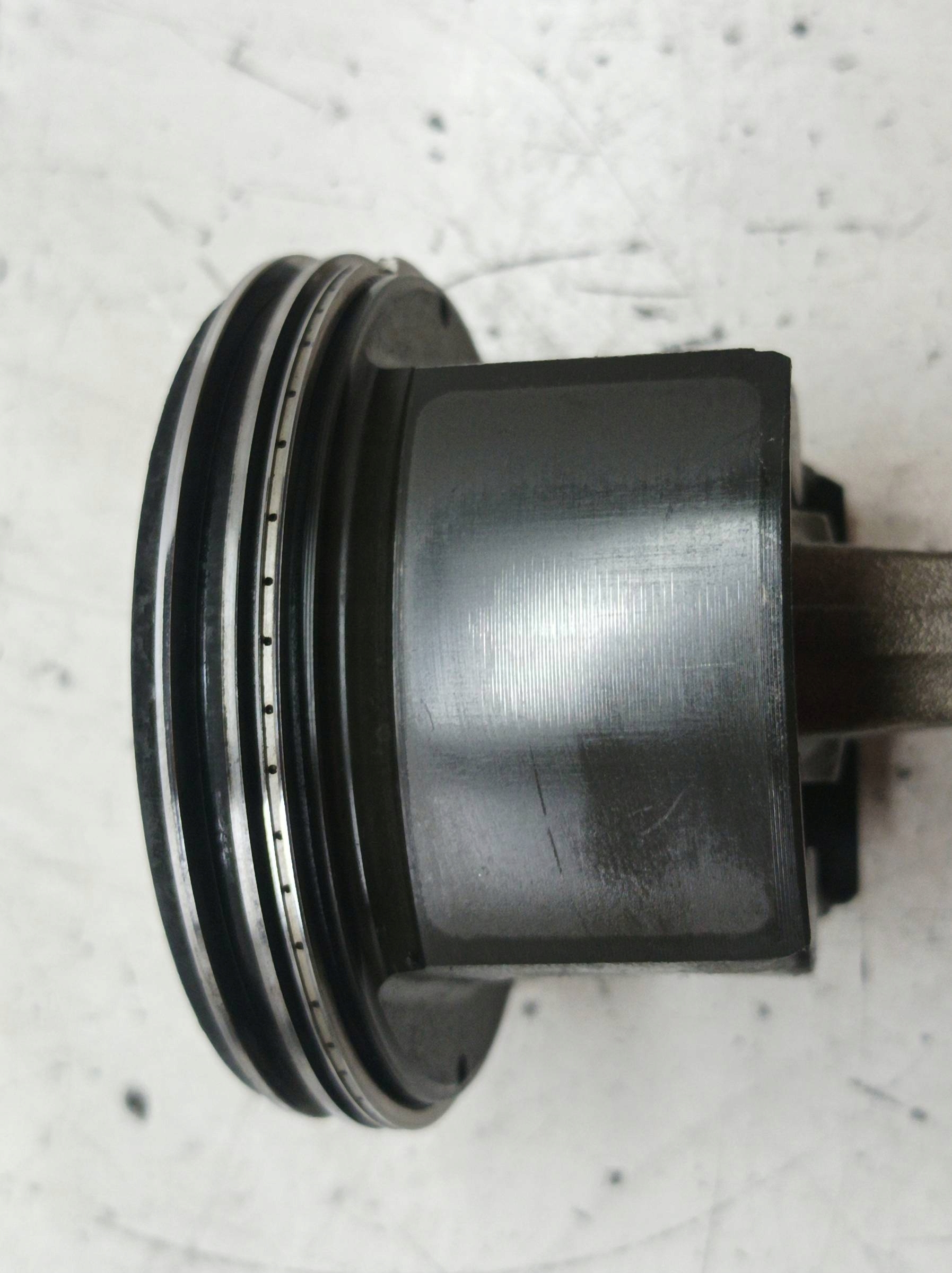 piston connecting rod 2.0 TDI Skoda Octavia IV (2019- )