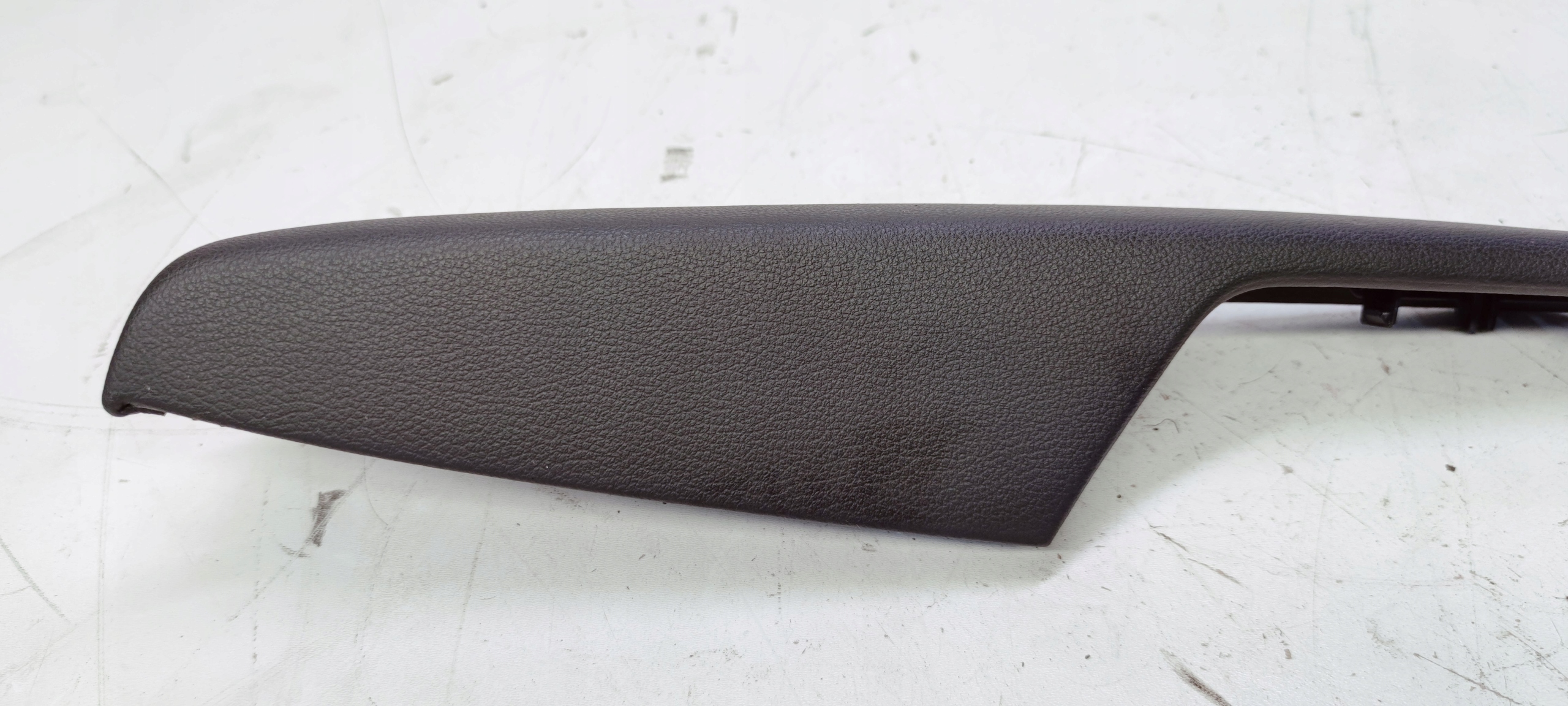armrest right front AUDI A4 B9 8W0867174D