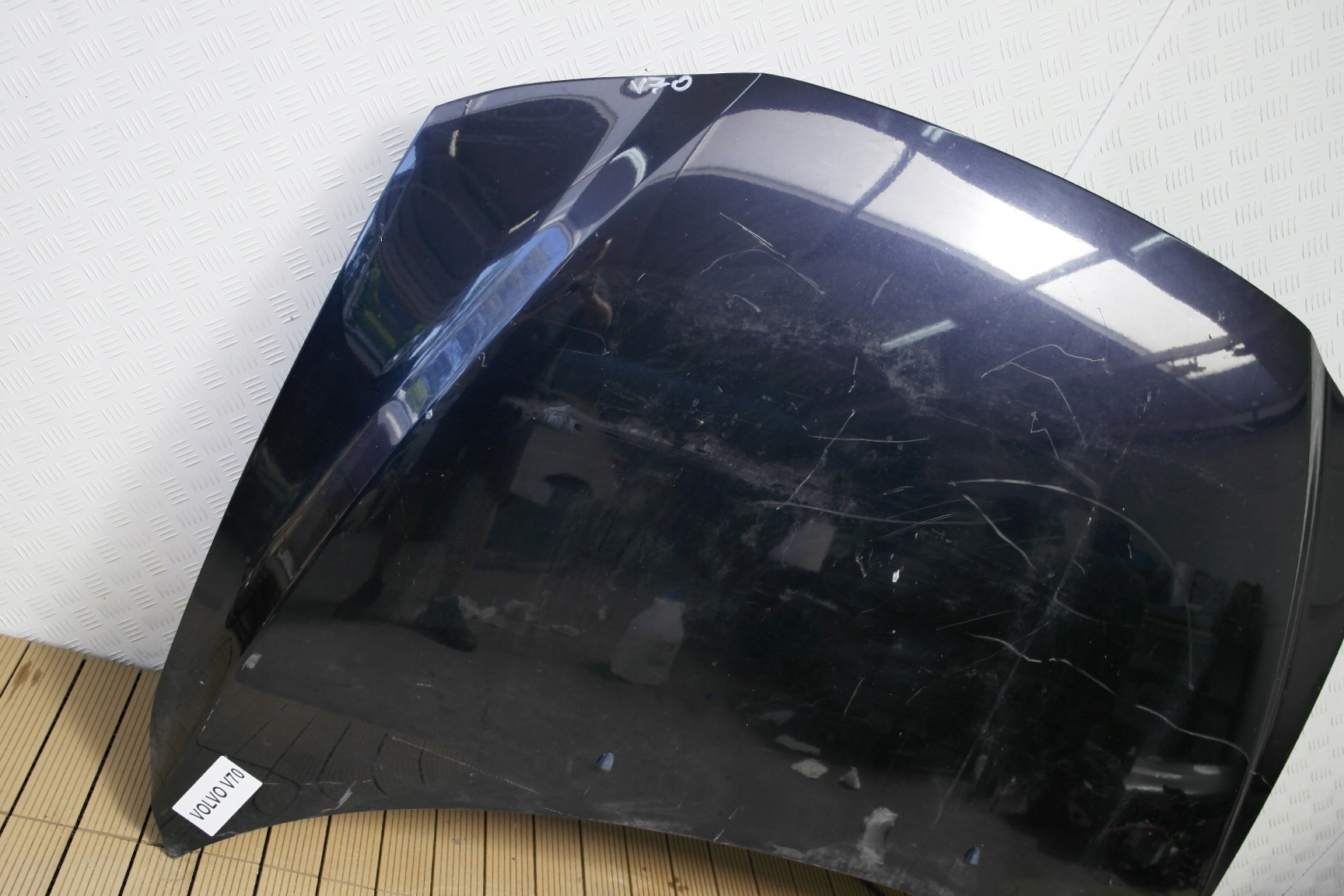 VOLVO V70 II 00-07 bonnet front colour 467-46 original OE