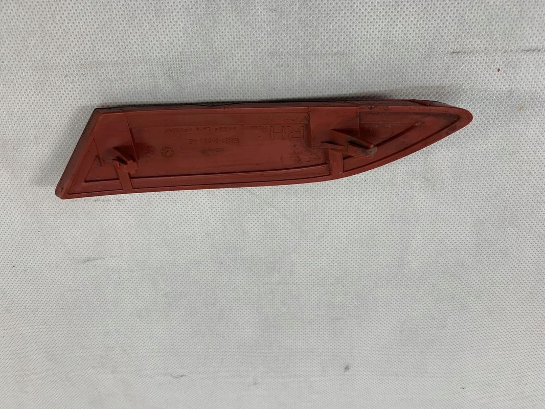 Ford Focus 3 III kombi Odblask right rear part rear BM51-515B0-AE