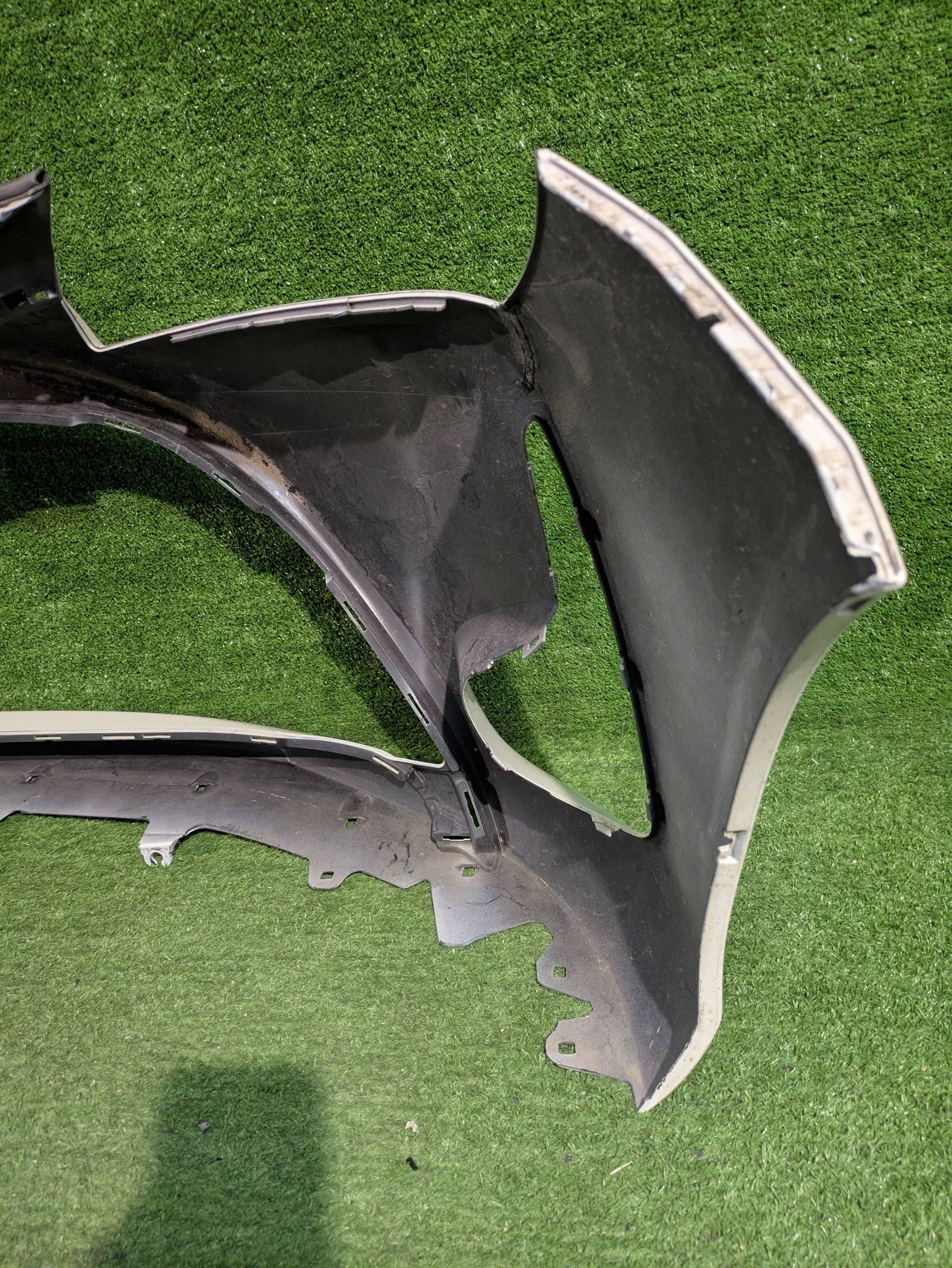 front bumper front TOYOTA YARIS III LIFT 17- NR.Z9673