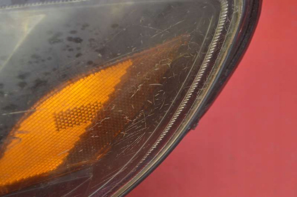 REFLEKTOR left light front MITSUBISHI OUTLANDER 1 and 03-06