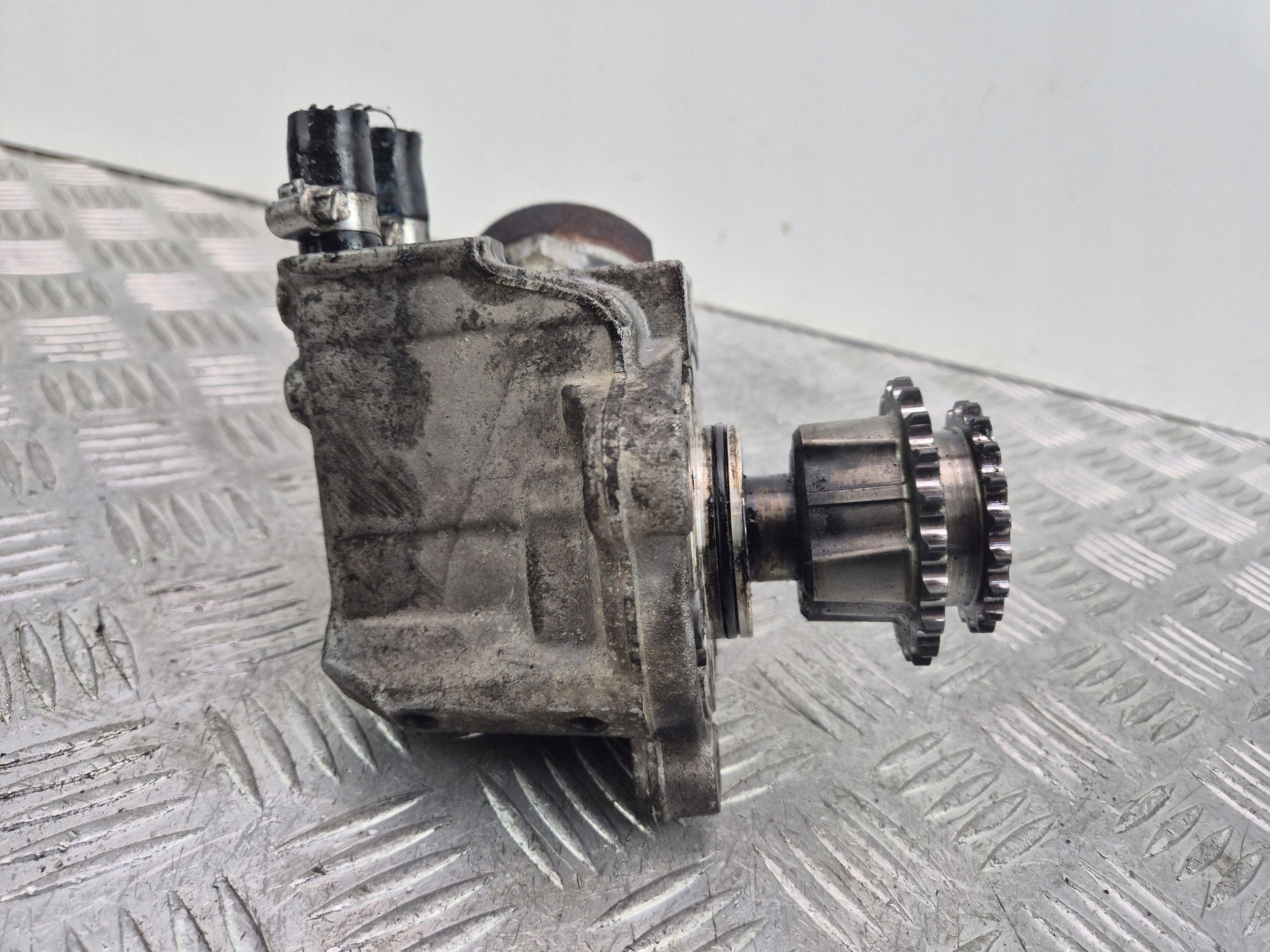 BMW 3 E90 E91 320d einspritzpumpe 7797874 N47D20A