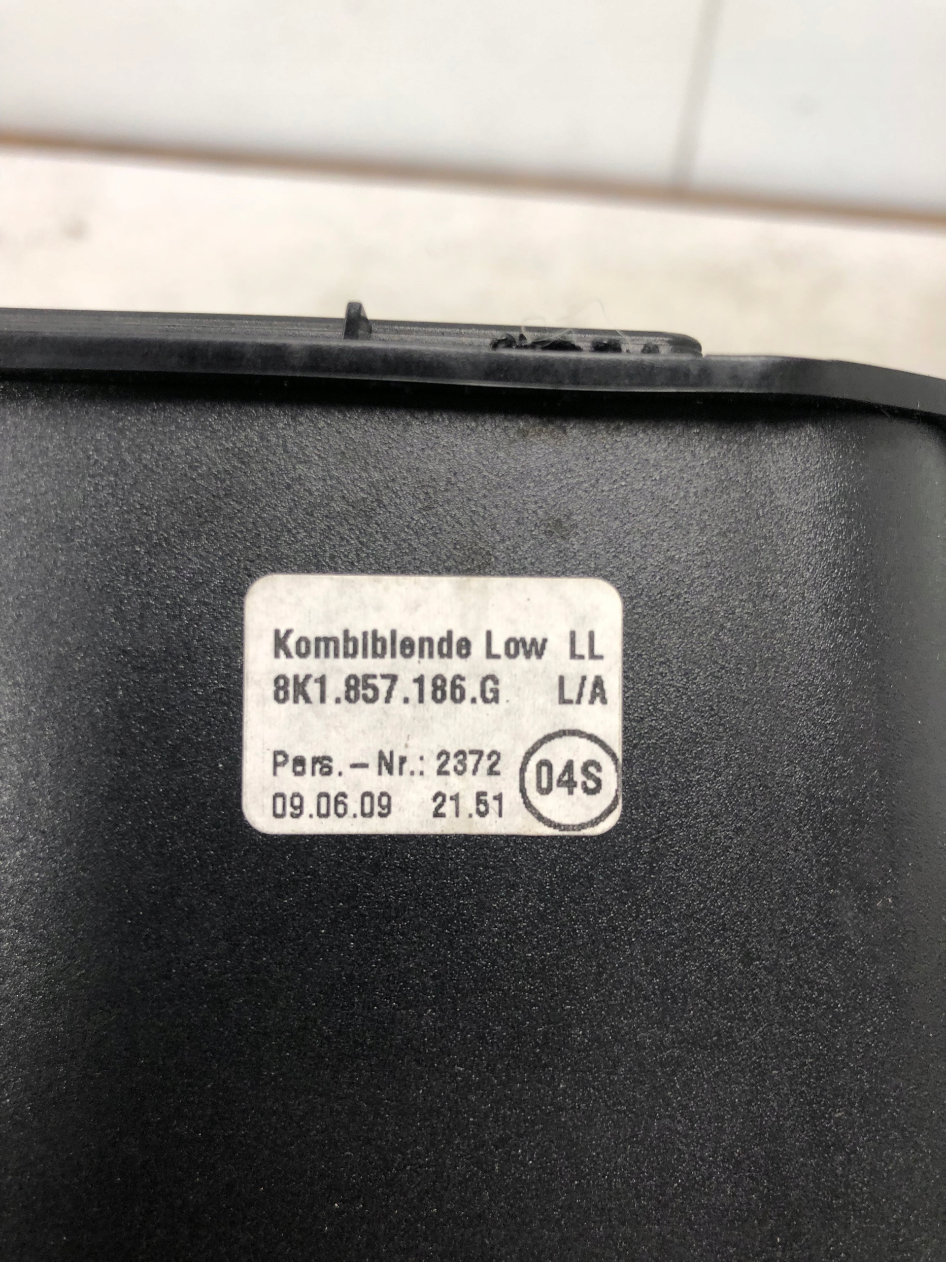 rám obal displeje AUDI A4 B8 8K1857186G