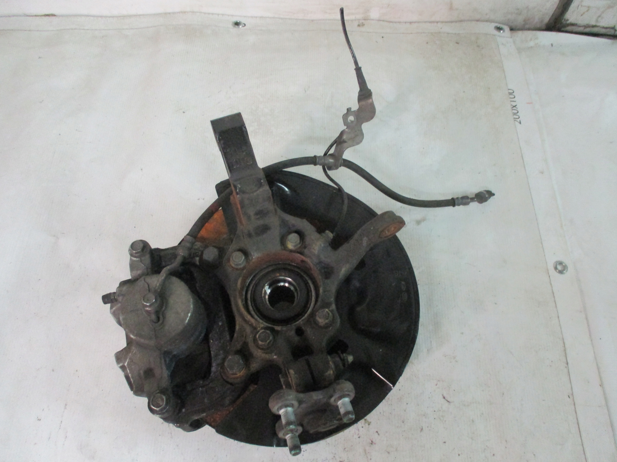 swing right Hyundai Tucson 2 1,7 CRDI 16r- 2WD