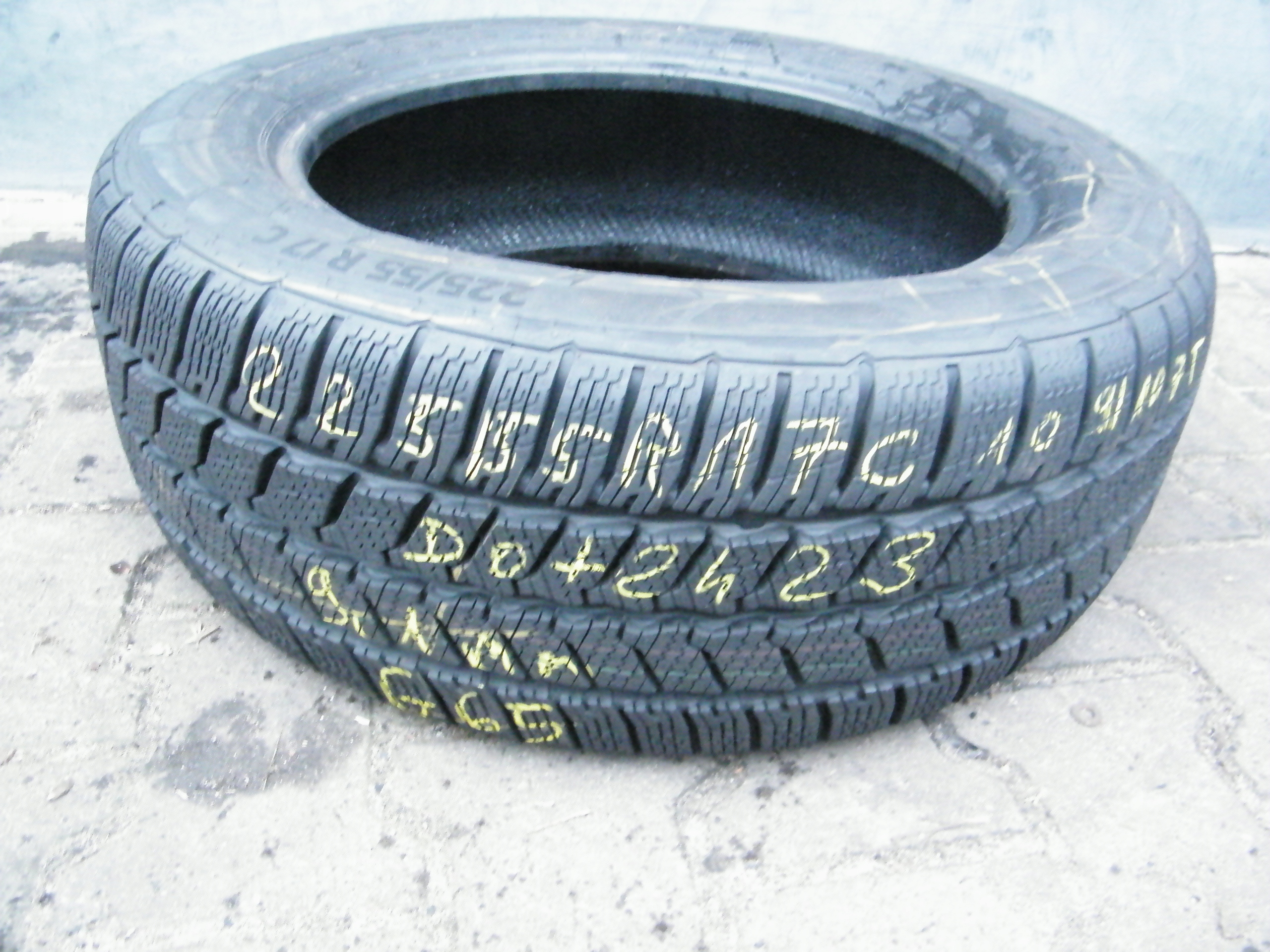 [G65] 1xZIMA 225/55R17C 109/107T CONTINENTAL VANCONTACT WINTER & Sezon zimowe