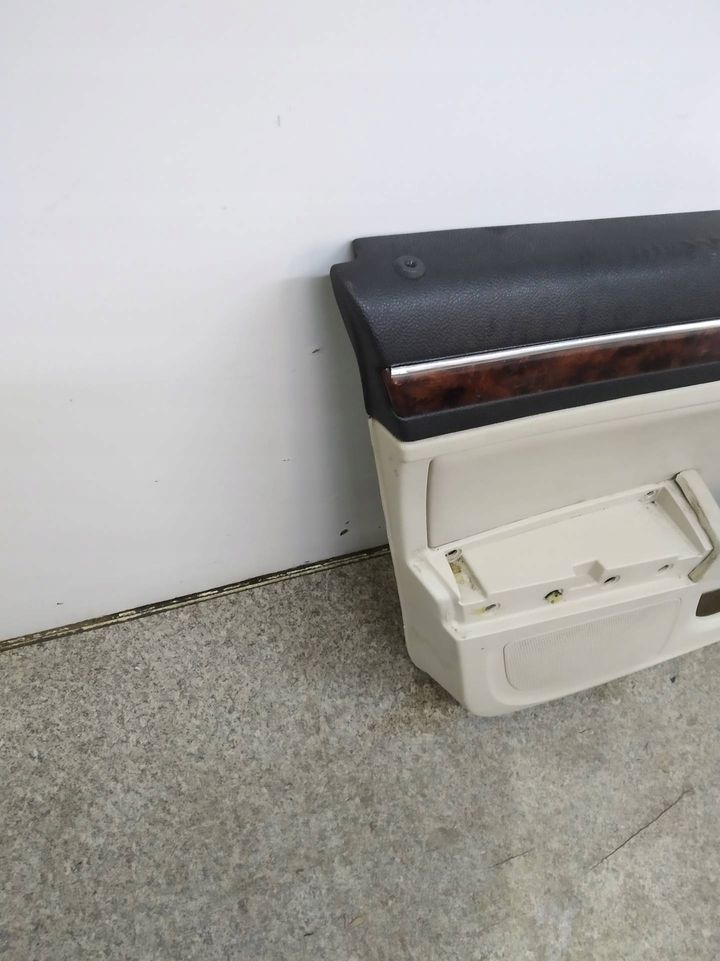 upholstery side left front 3T Skoda Superb II (2008-2015)