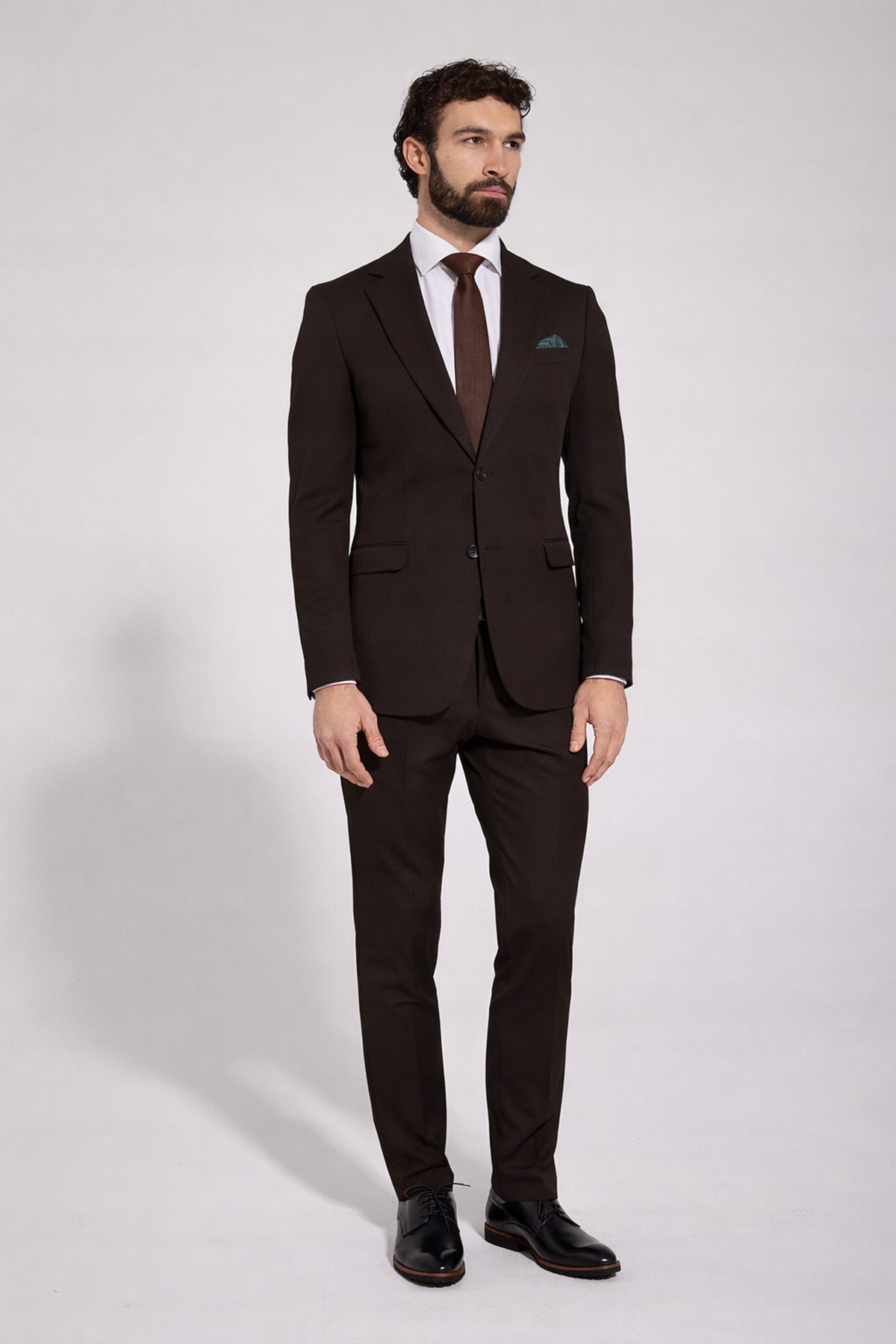 Hnědý pánský oblek Slim Fit 4-Way Stretch 182/50 Villaro