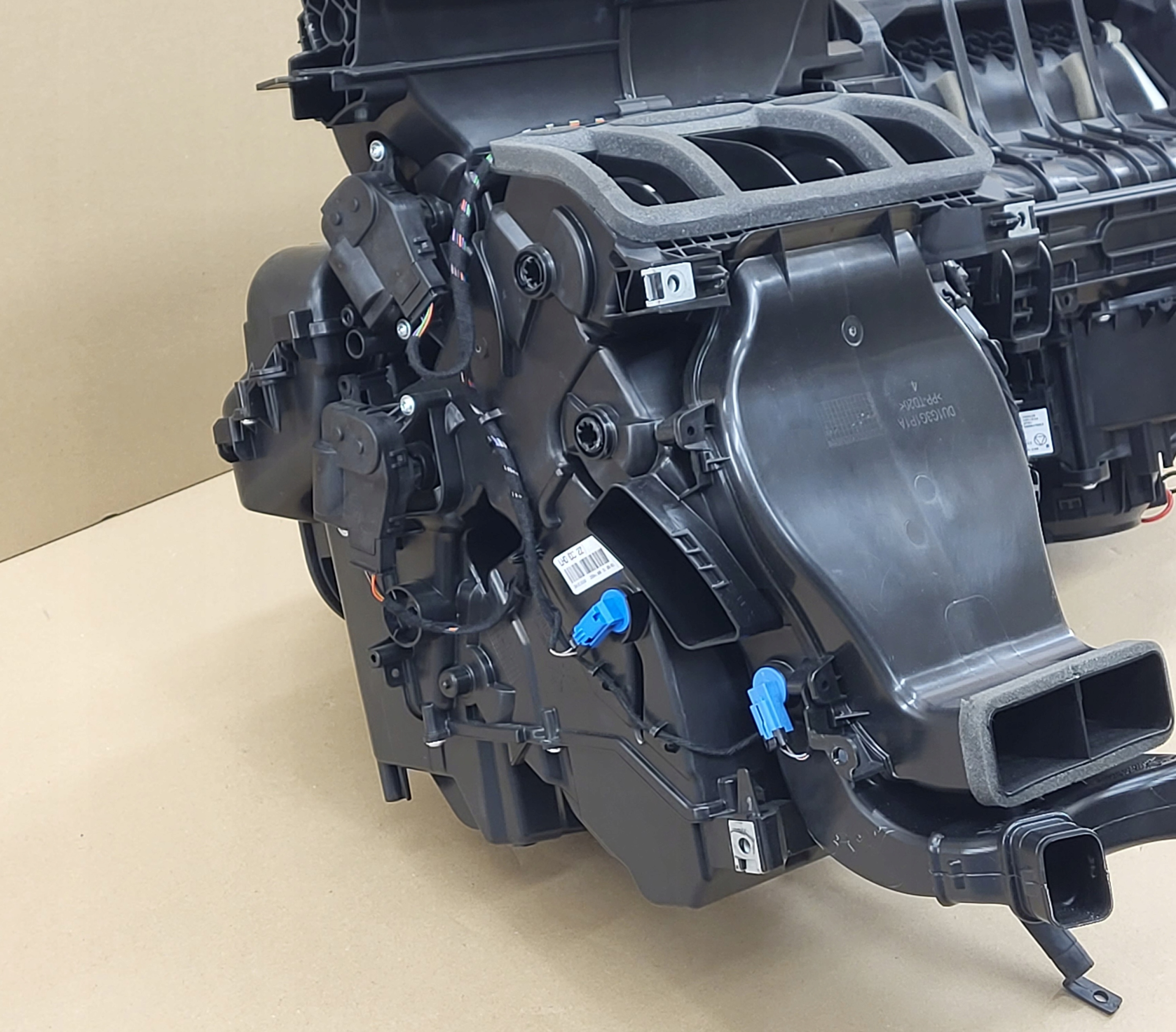 ohřívač PAROWNIK větrák ventilátor VOLVO XC40 2017- EUROPA