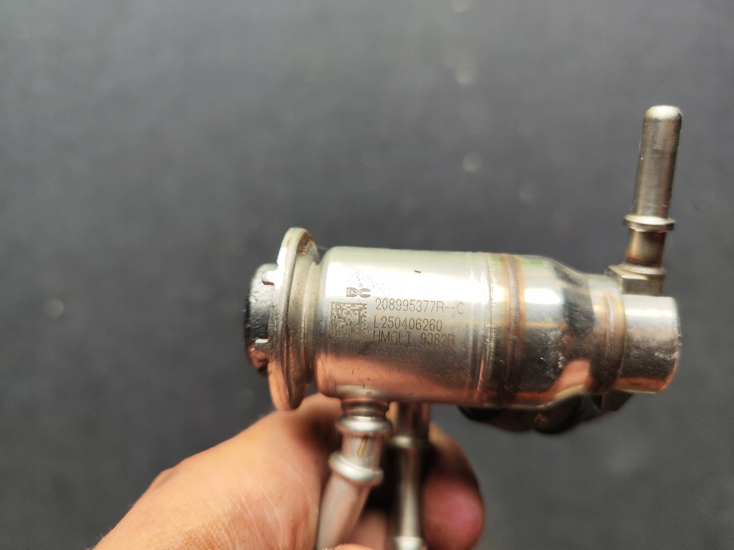 nozzle injector ADBLUE RENAULT 208995377R