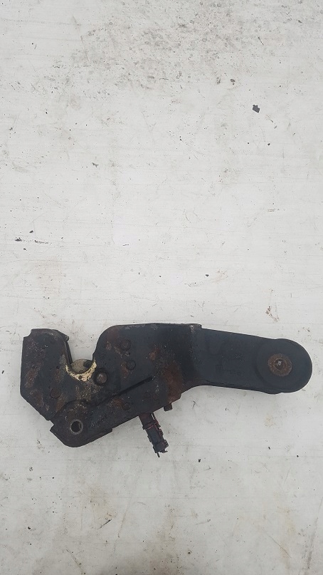 ZAMEK ZATRZASK KABINY LEWY MAN TGA TGX