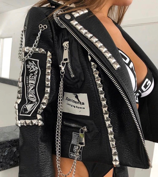 Italy Kurtka Skóra Naszywki Ćwieki Łańcuch 34 XS Rękaw długi rękaw