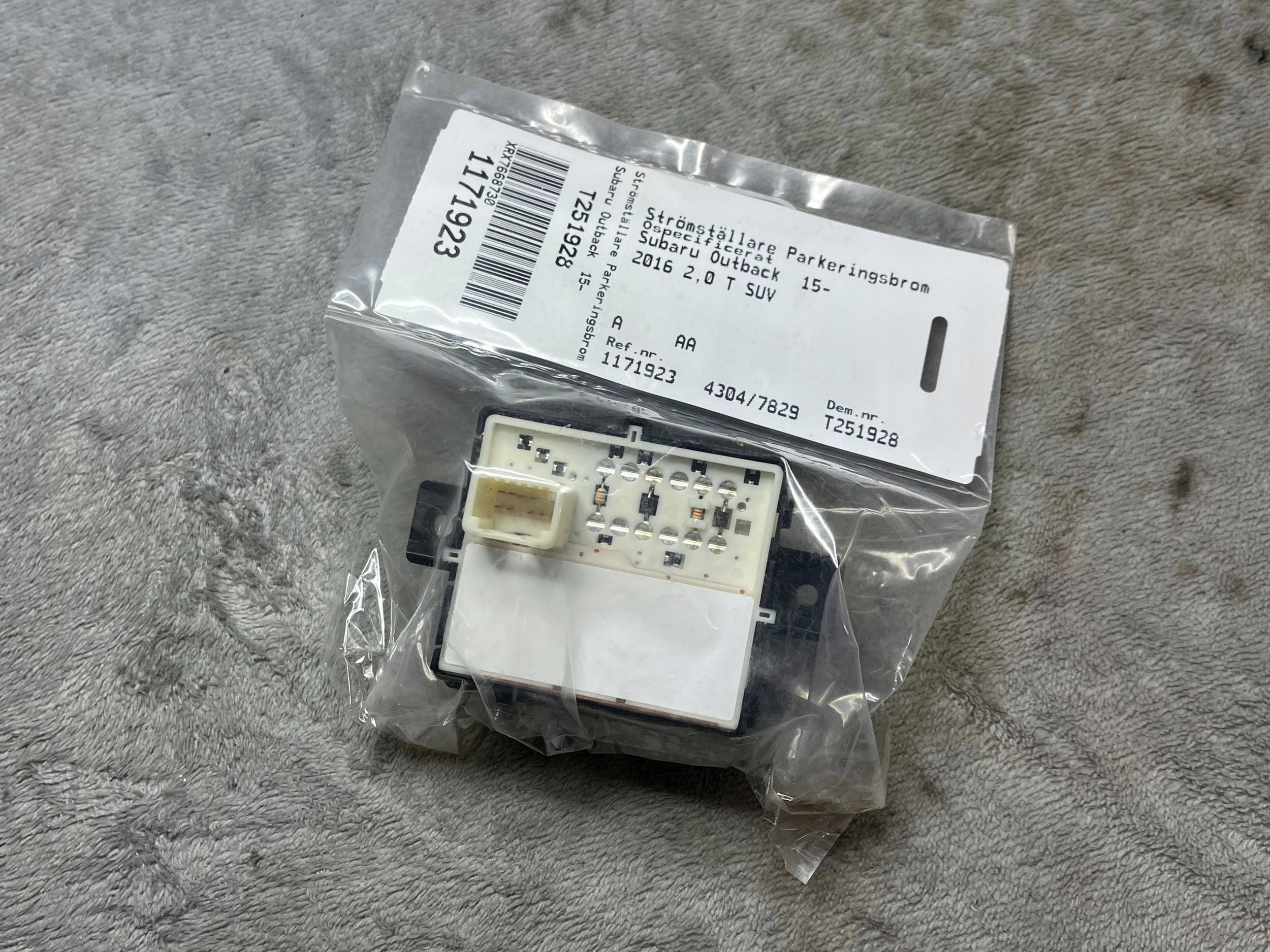 other levers SUBARU LEGACY button ON OFF PARKTRONIC !J