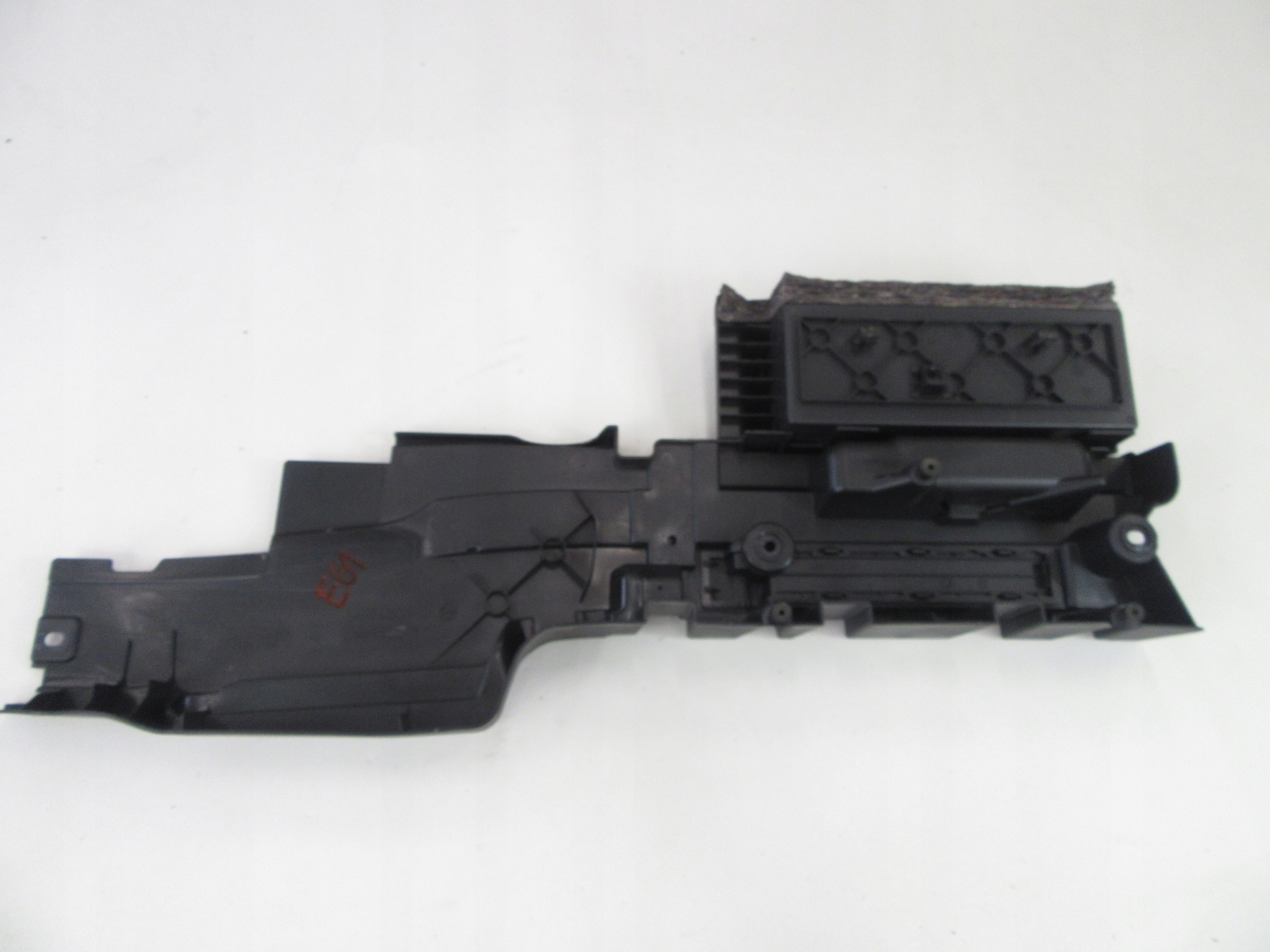 Blende Abdeckung akumulatora LADEBODEN BMW e61