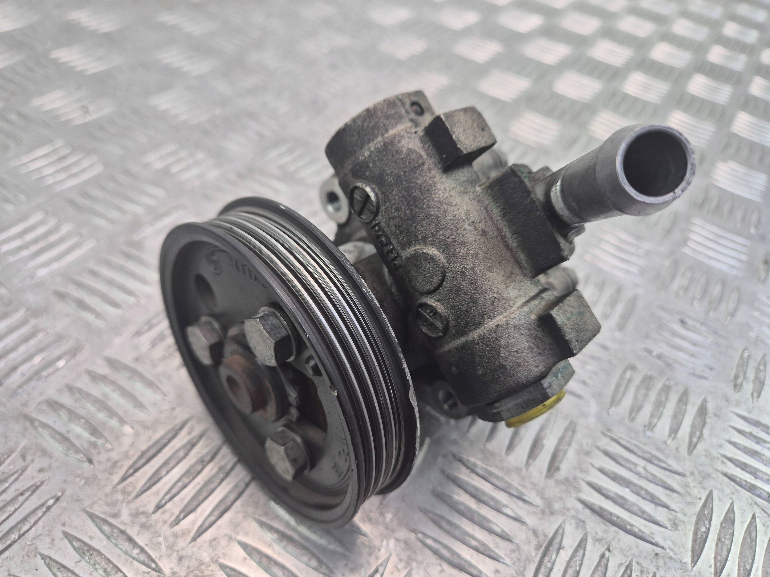BMW X1 E84 xDrive 20i servo pump 679886501 N20B20A