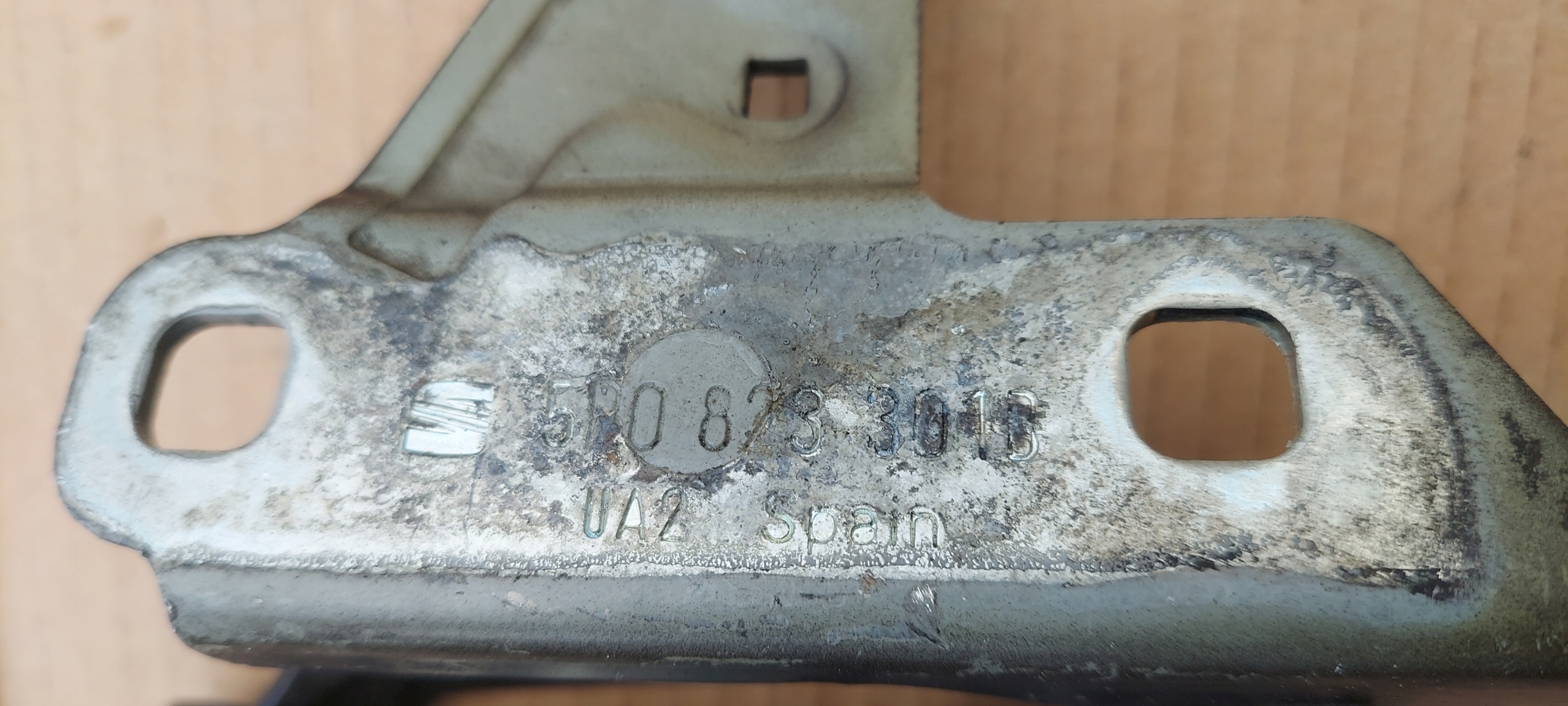 bonnet hinges ALTEA TOLEDO 04-15 LAK: LC9Z