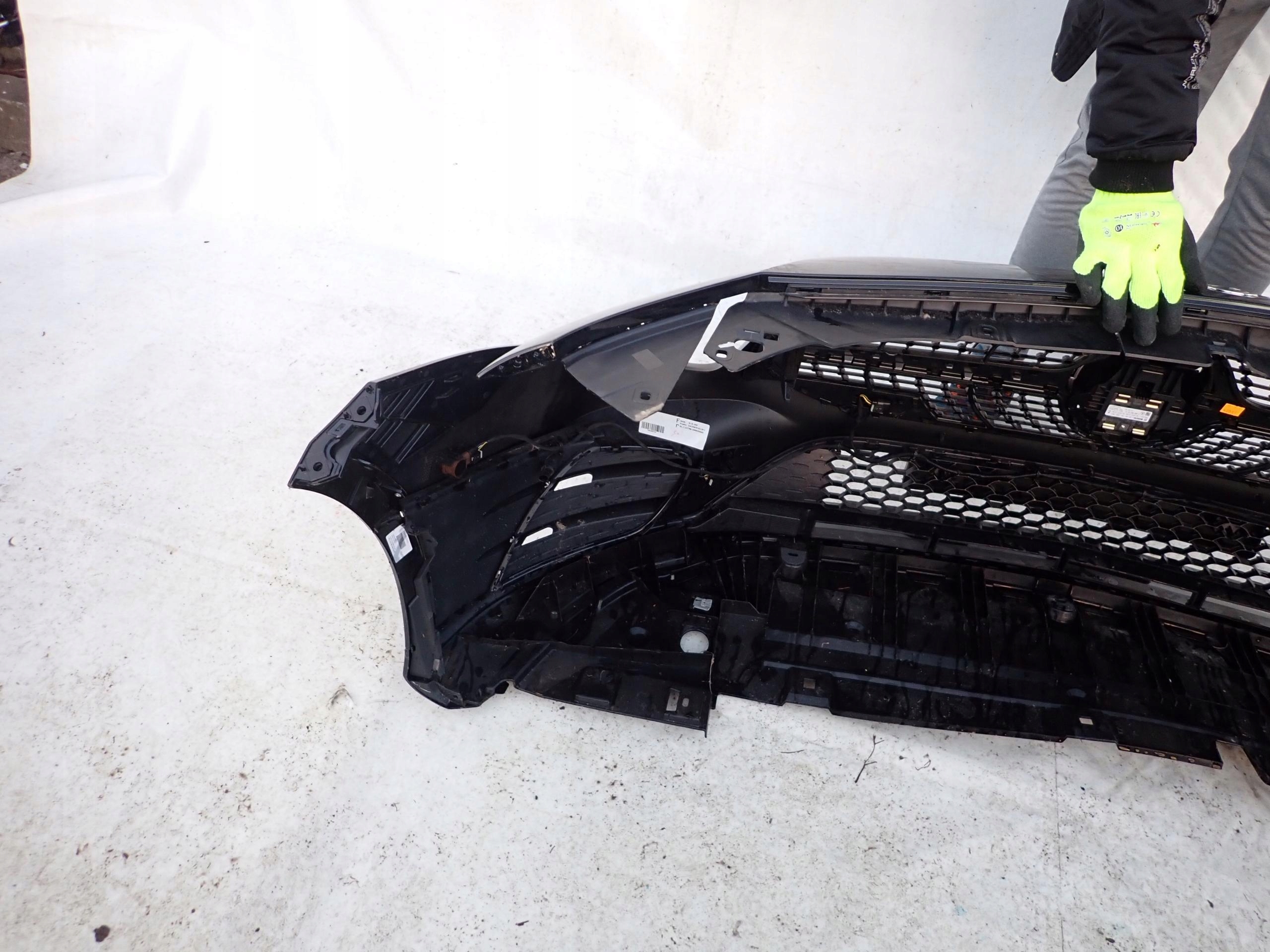 MERCEDES A-KLASA W177 AMG 18- bumper front PDC