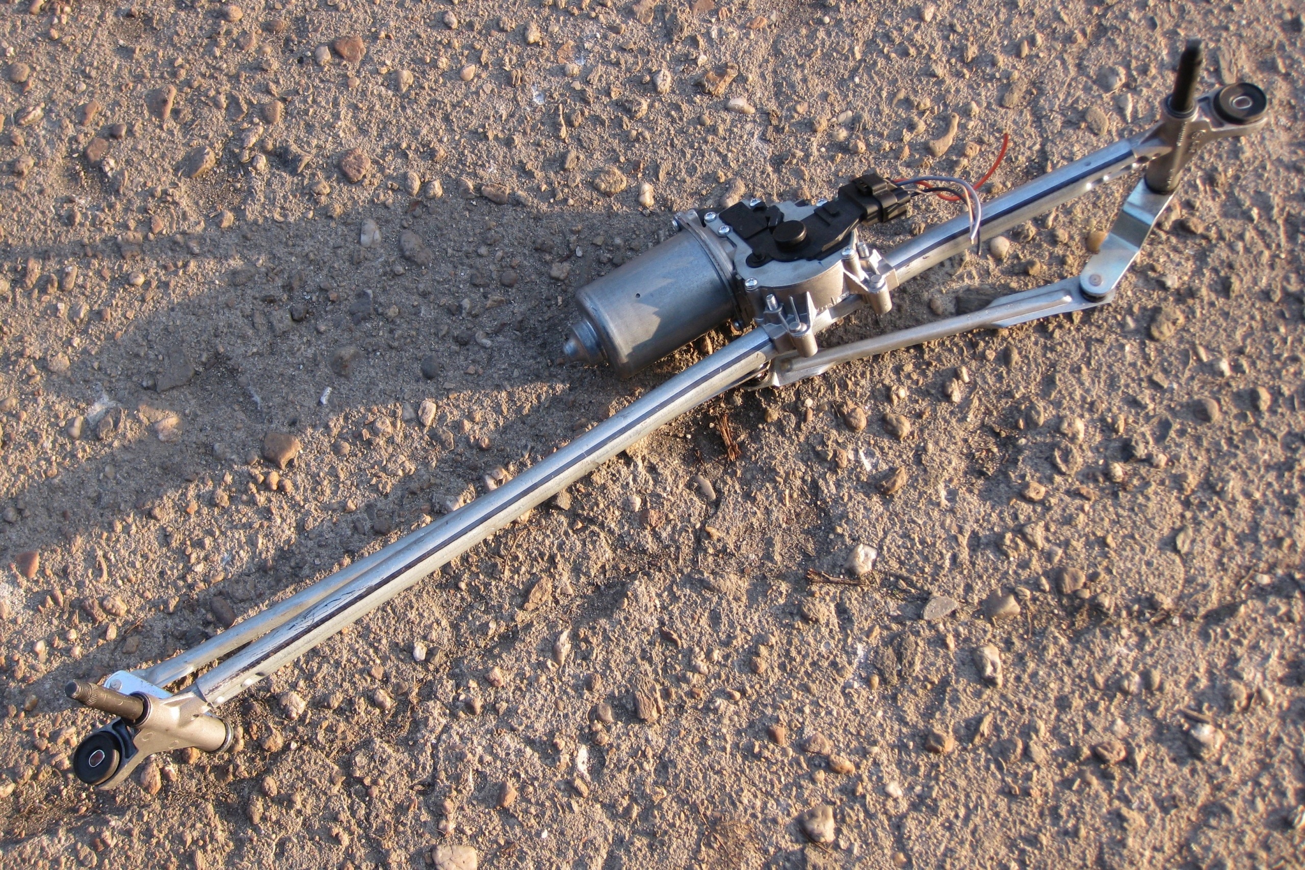 RENAULT MASTER III LIFT wiper mechanism front 141409360