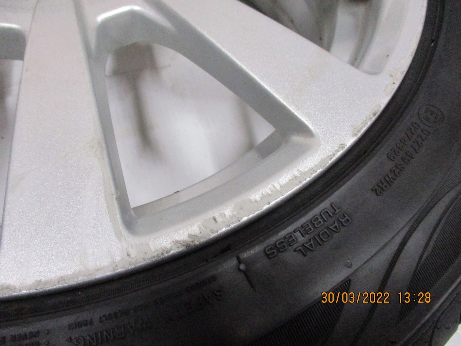 wheels discs tyres JAGUAR XE R17 4MM