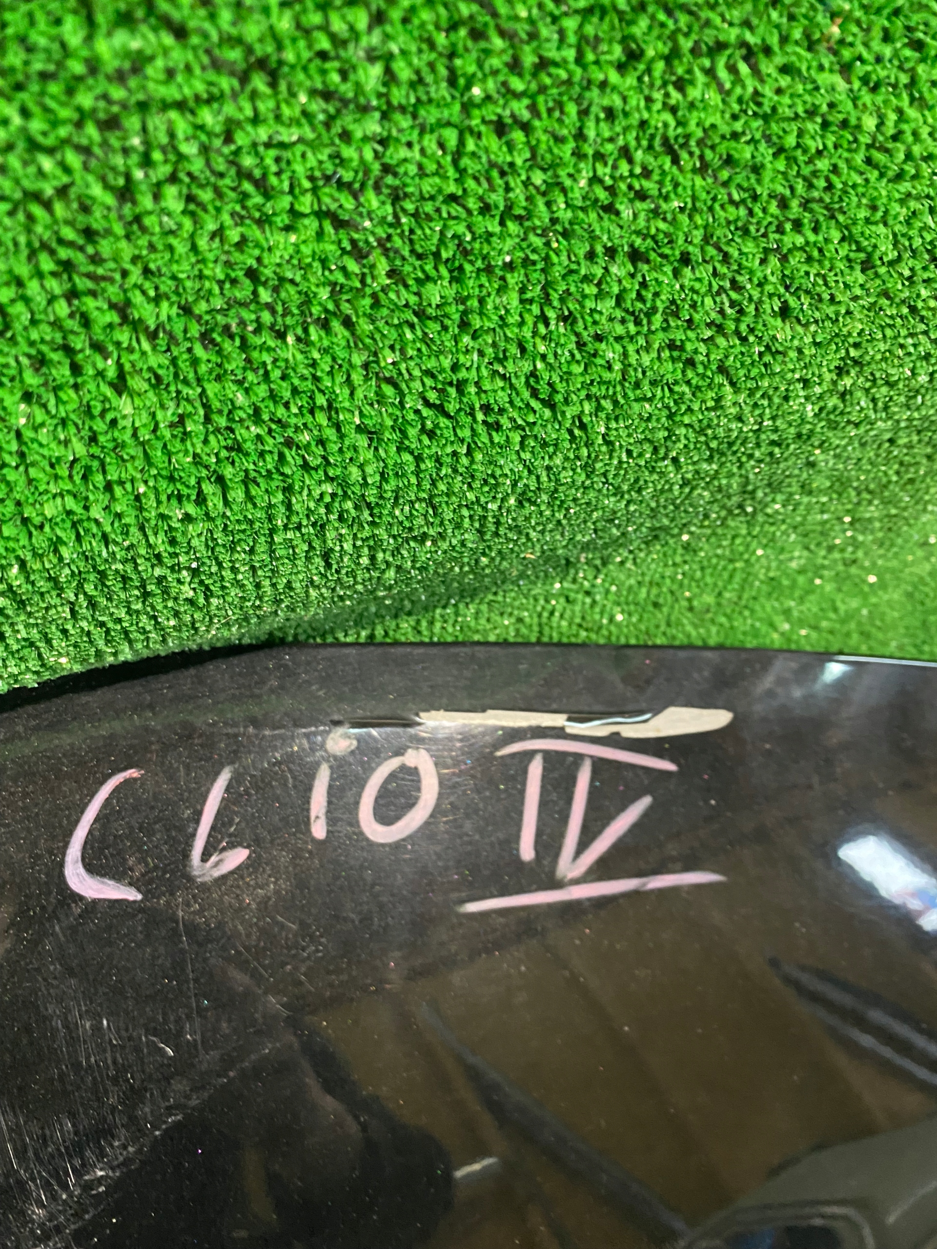 kapota RENAULT CLIO IV