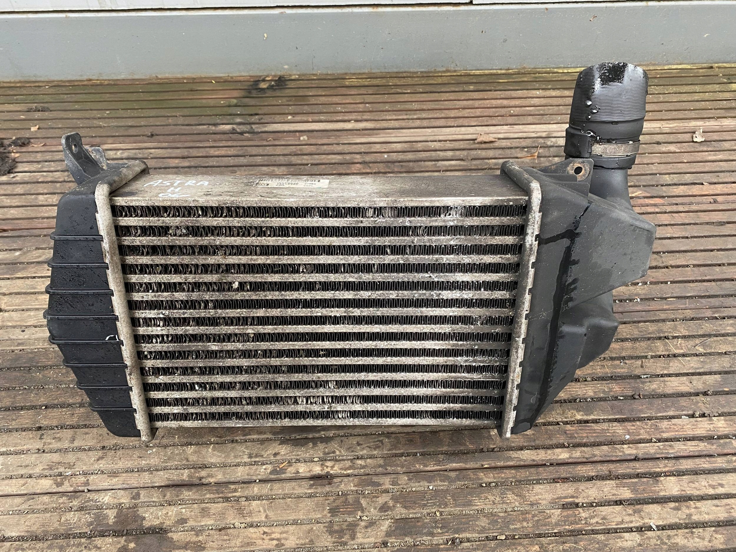 OPEL ASTRA H ZAFIRA B 1.7 1.9 CDTI radiator intercooler 13213402