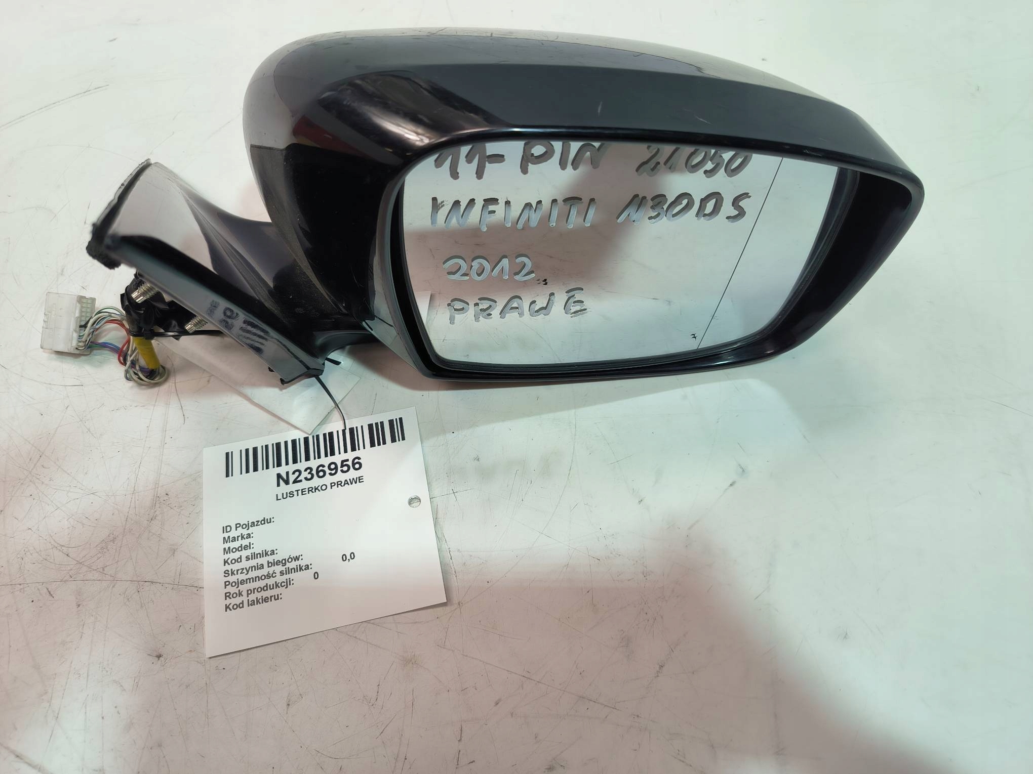 mirror right INFINITI M30D