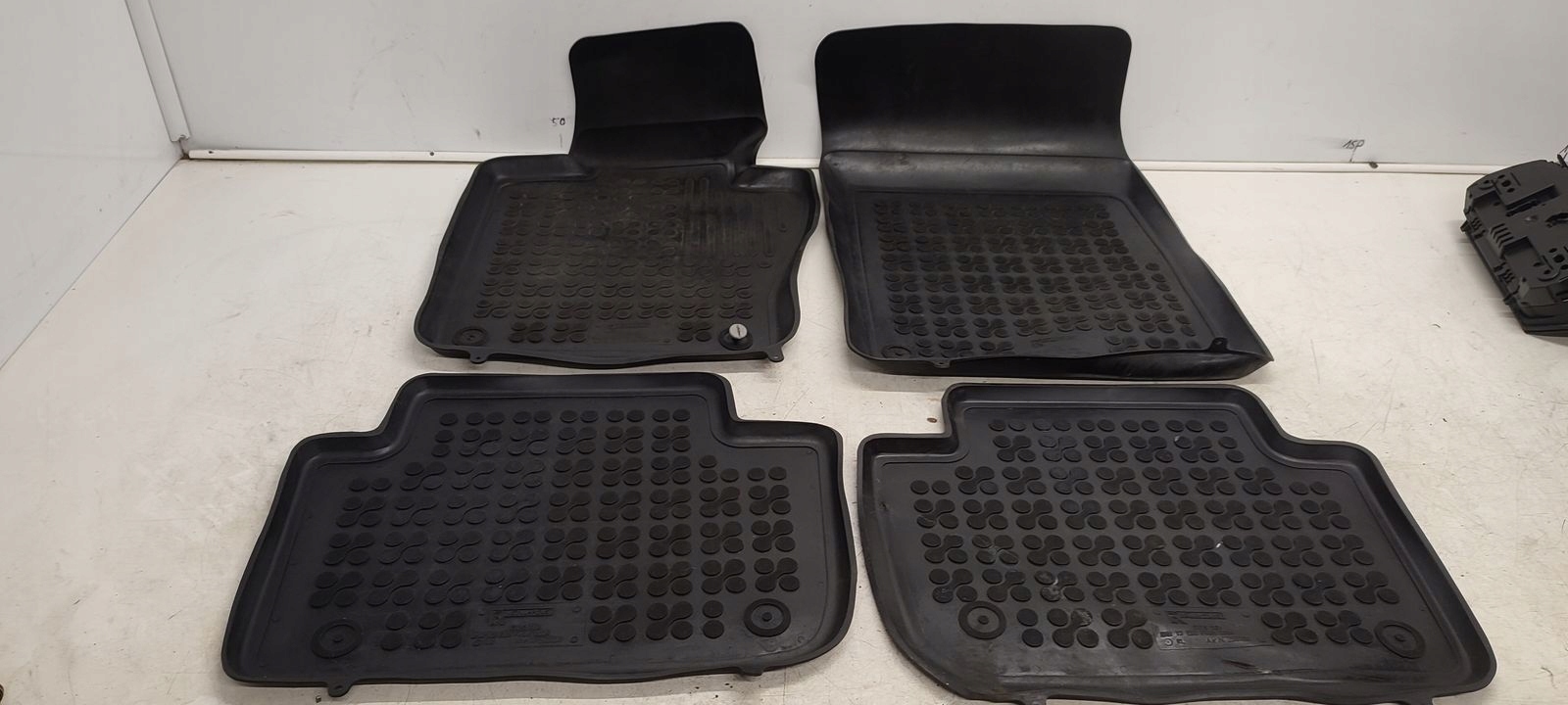 car carpet mats rubber BMW E83 X3 2,0D