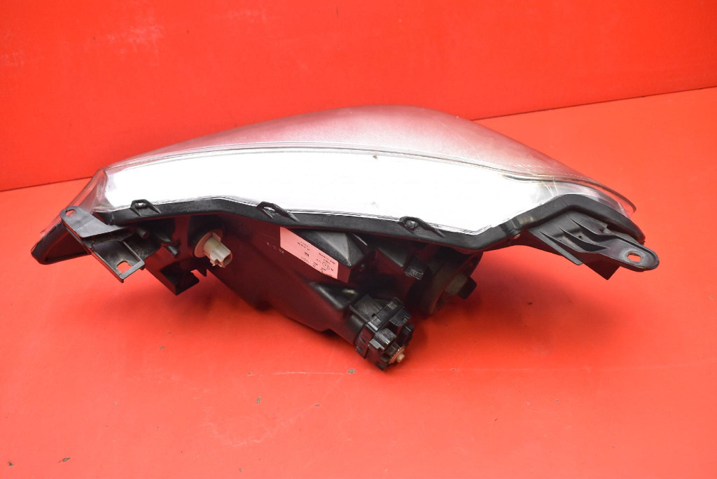 REFLEKTOR right light front EU TOYOTA YARIS 3 III 10-14
