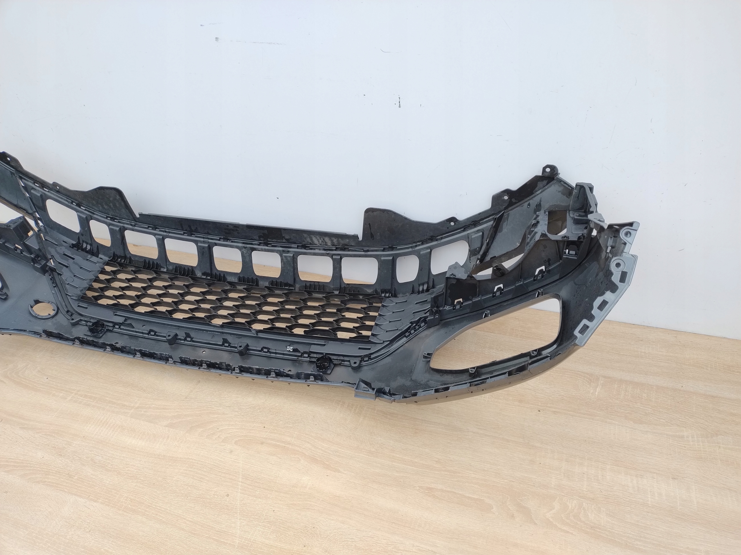 VW T-ROC 2GA bumper front below sensors PDC