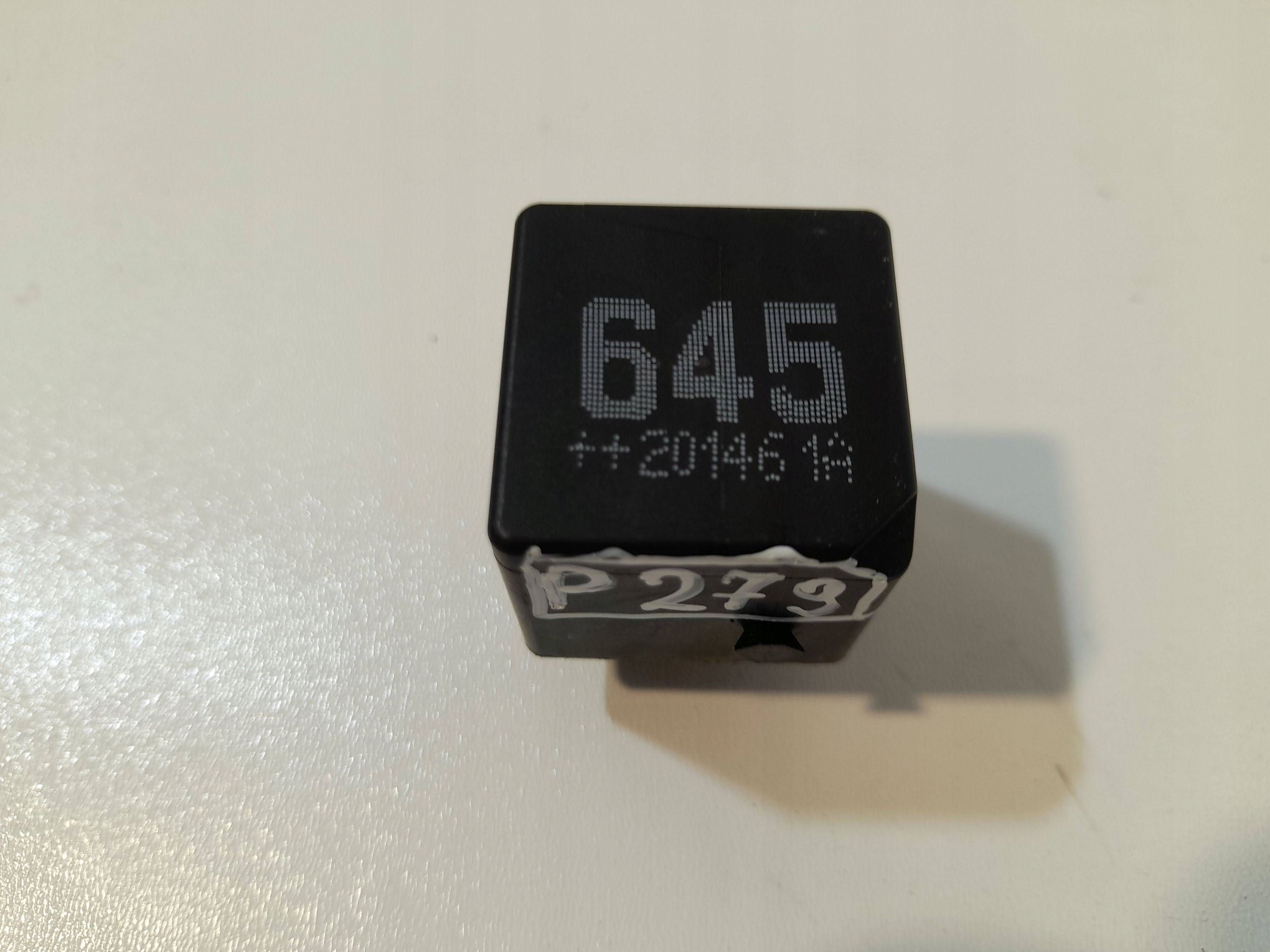 Volkswagen Arteon 3G8 relay 4H0951253A (P279)