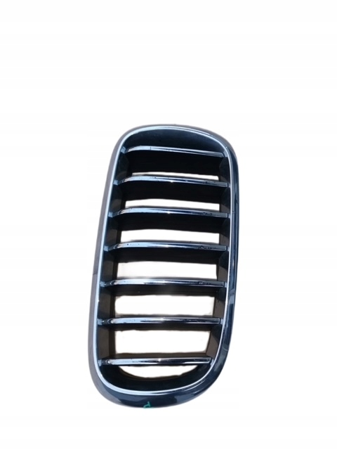 BMW X5 F15 grill prawa nerka 7316076 7316054