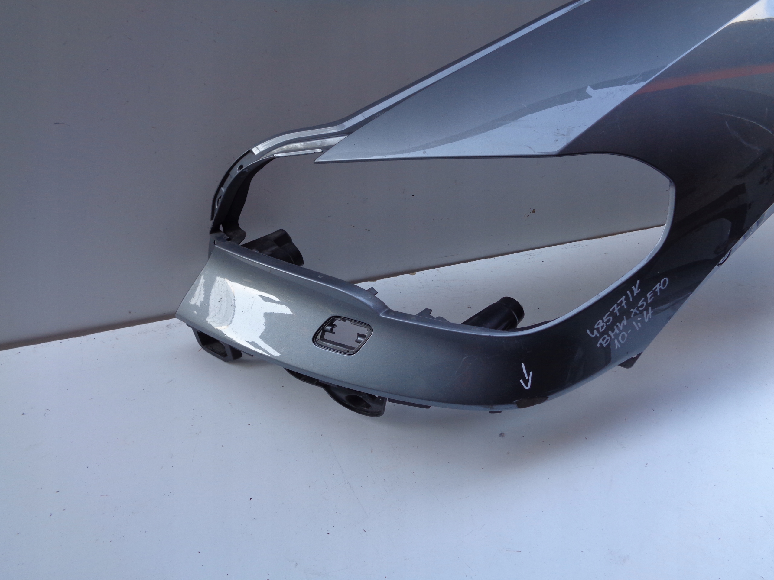 fender left front BMW X5 E70 10- LIFT NR 48577
