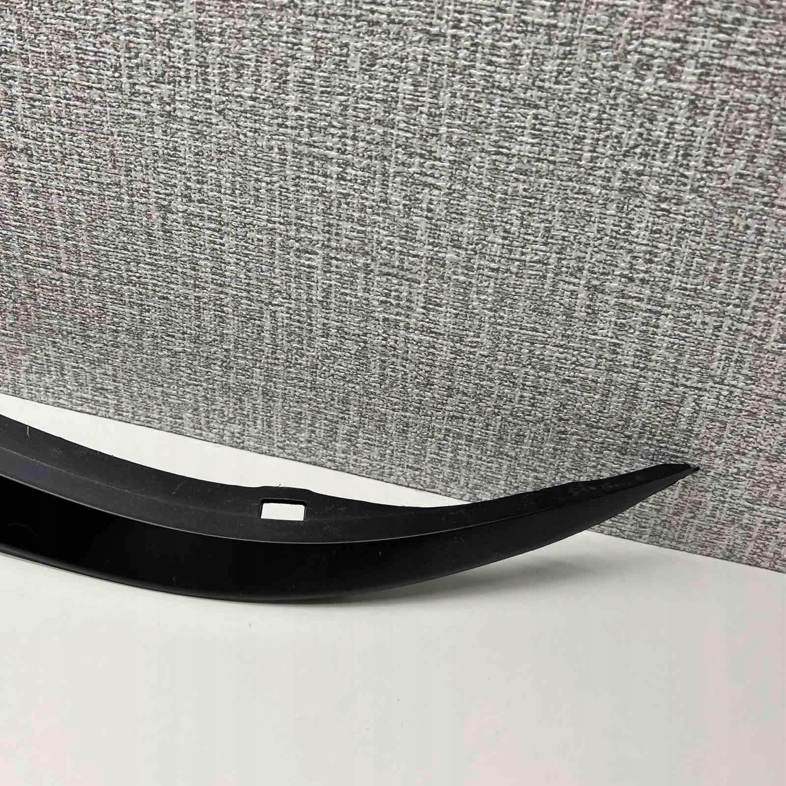 HYUNDAI ELANTRA 7 VII LIFT 23- moulding below LAMPE left front 86595-AABA0