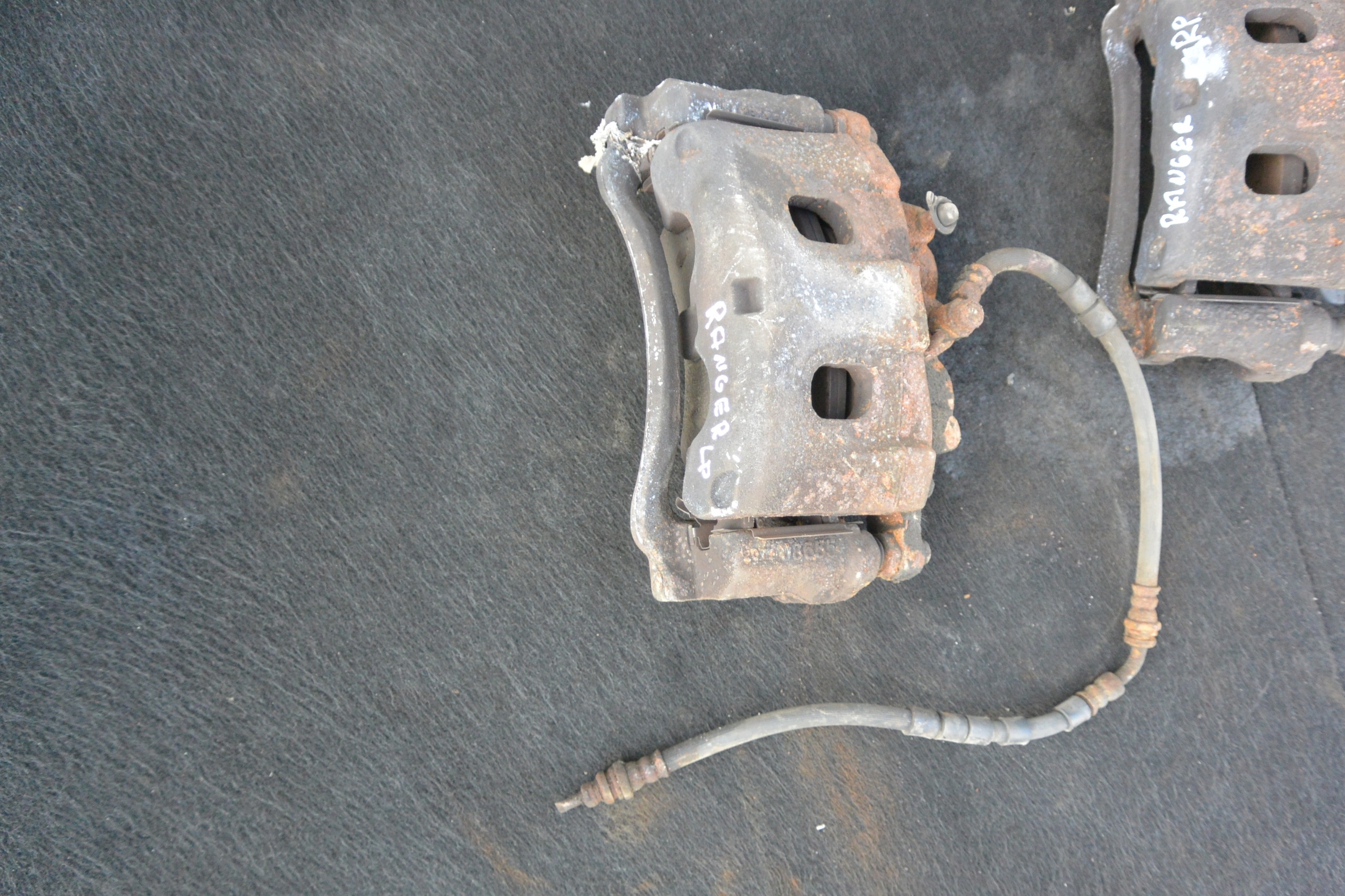 caliper front left right TARCZ 305MM FORD RANGER 5 MKV TKE 2.2 TDCI