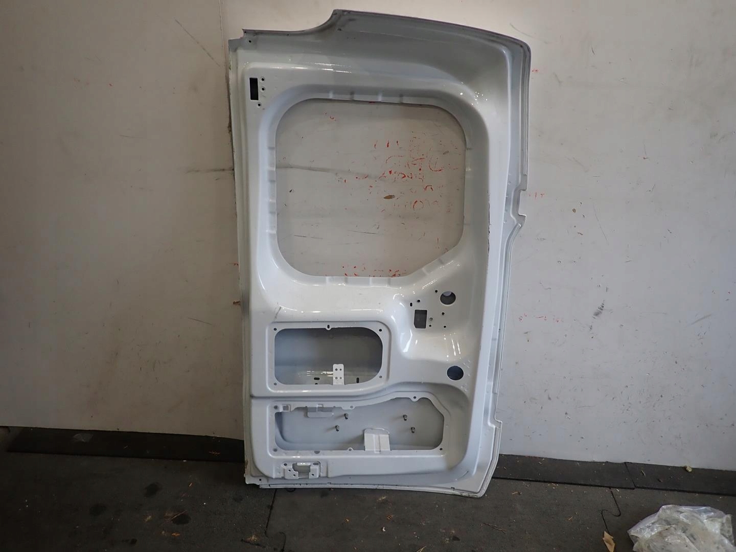Tür heck hinten links FORD CONNECT MK2 2013