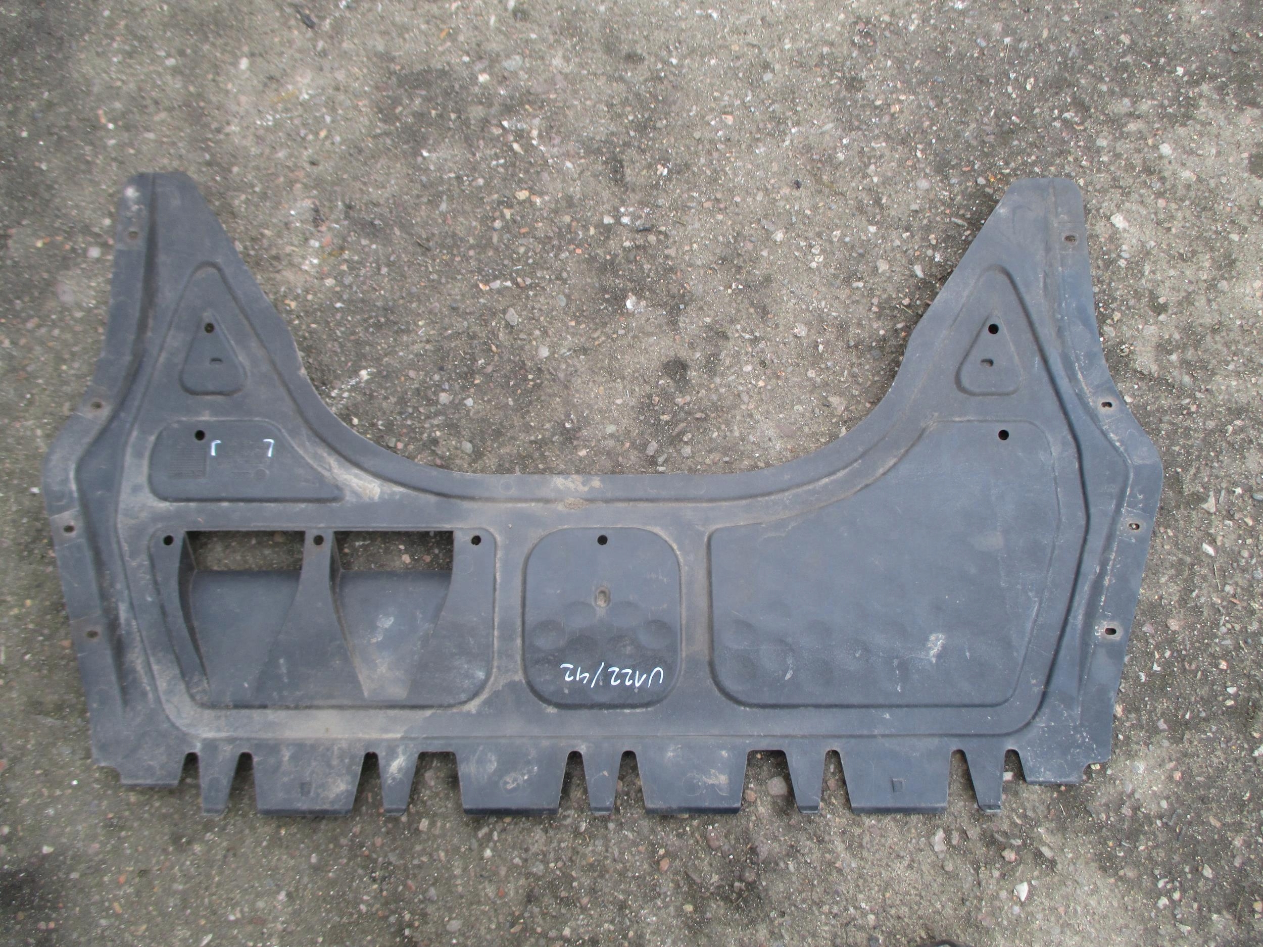 AUDI SKODA SEAT НАКЛАДКА ПІД ДВИГУН 1K0825237J
