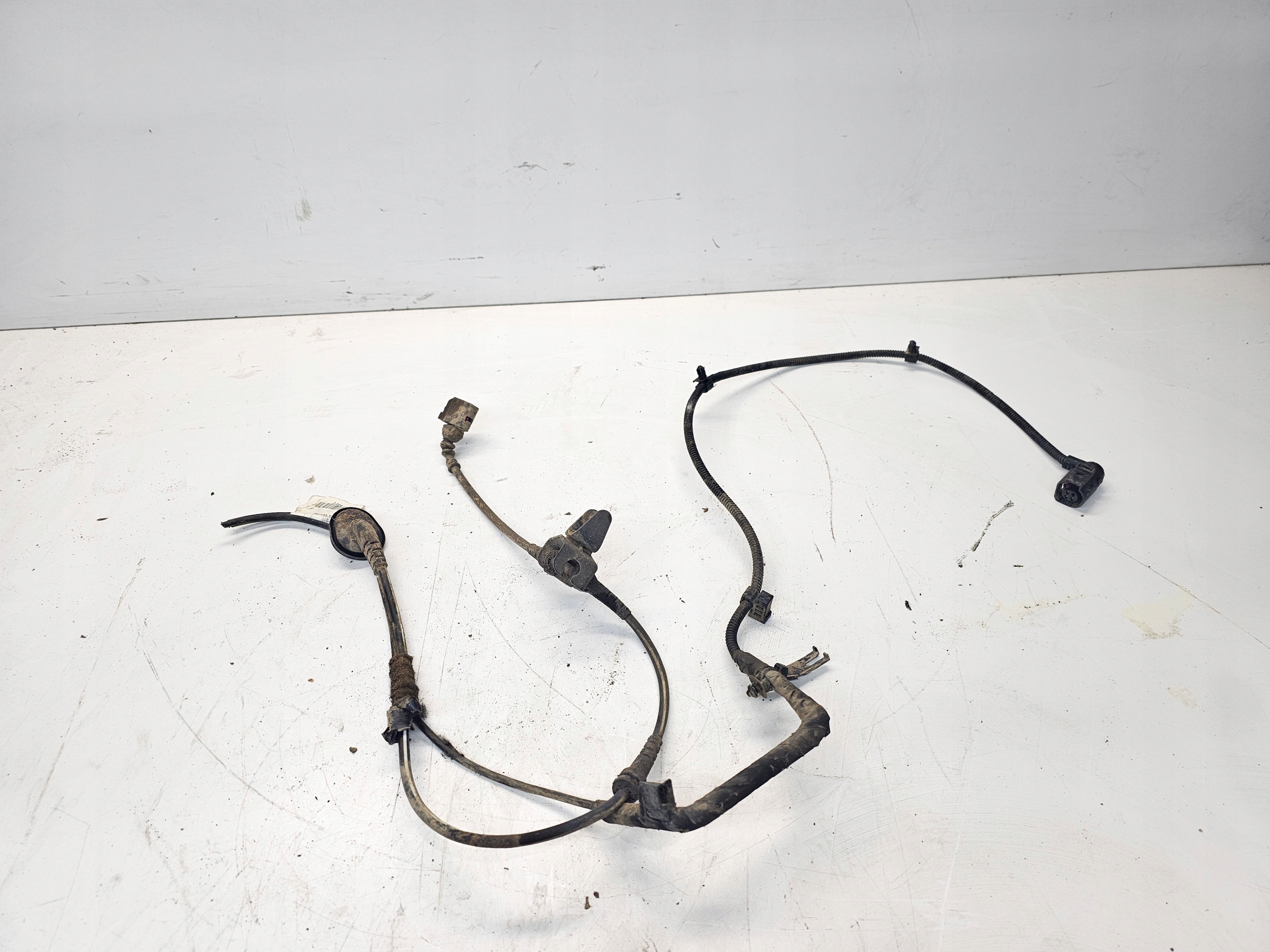 bundle ABS right rear part AUDI Q3 8U VW 8U0927904C