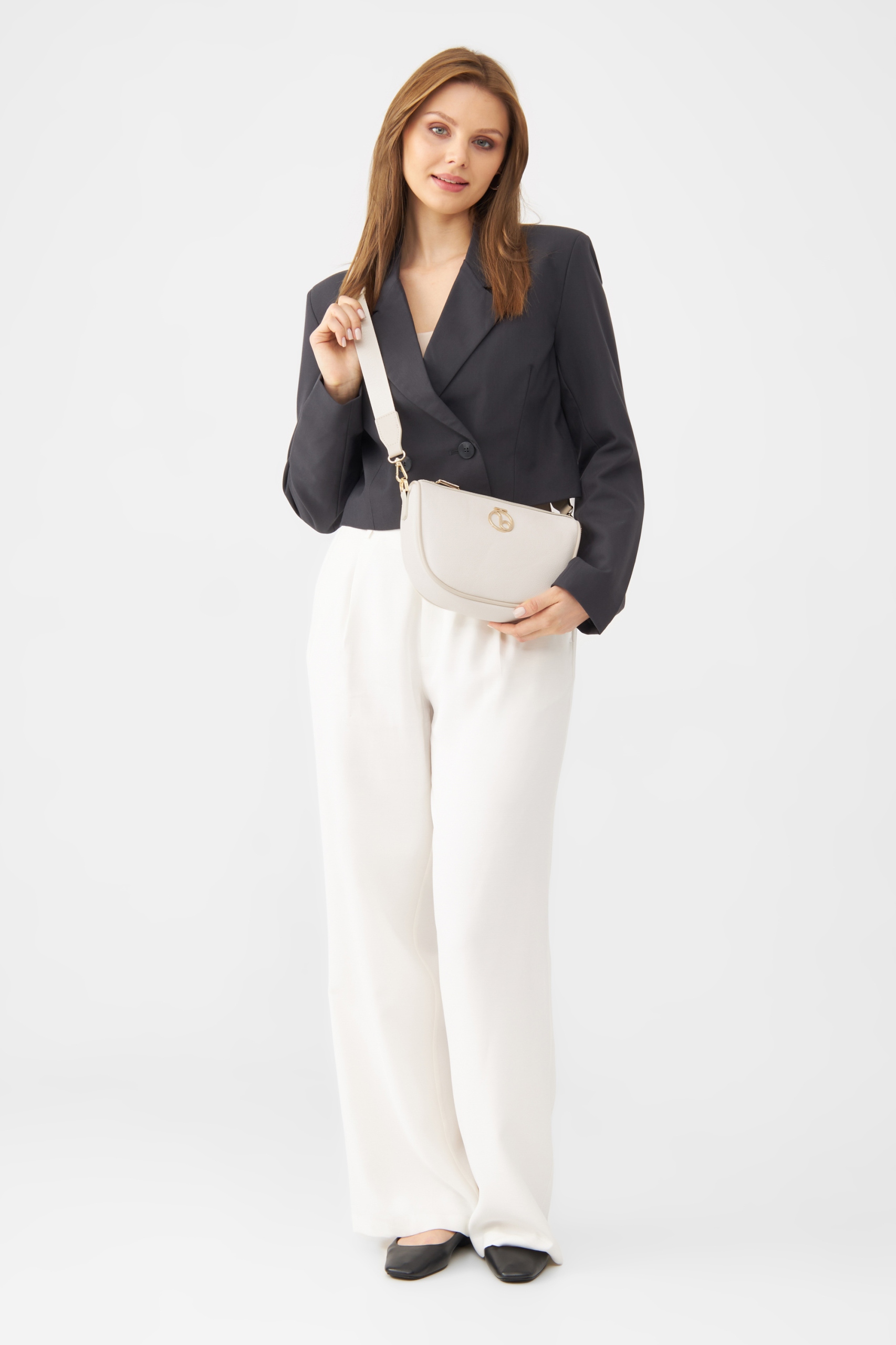 TOREBKA DAMSKA LISTONOSZKA NOBO BIAŁA ELEGANCKA KOMPAKTOWA Kolor biały