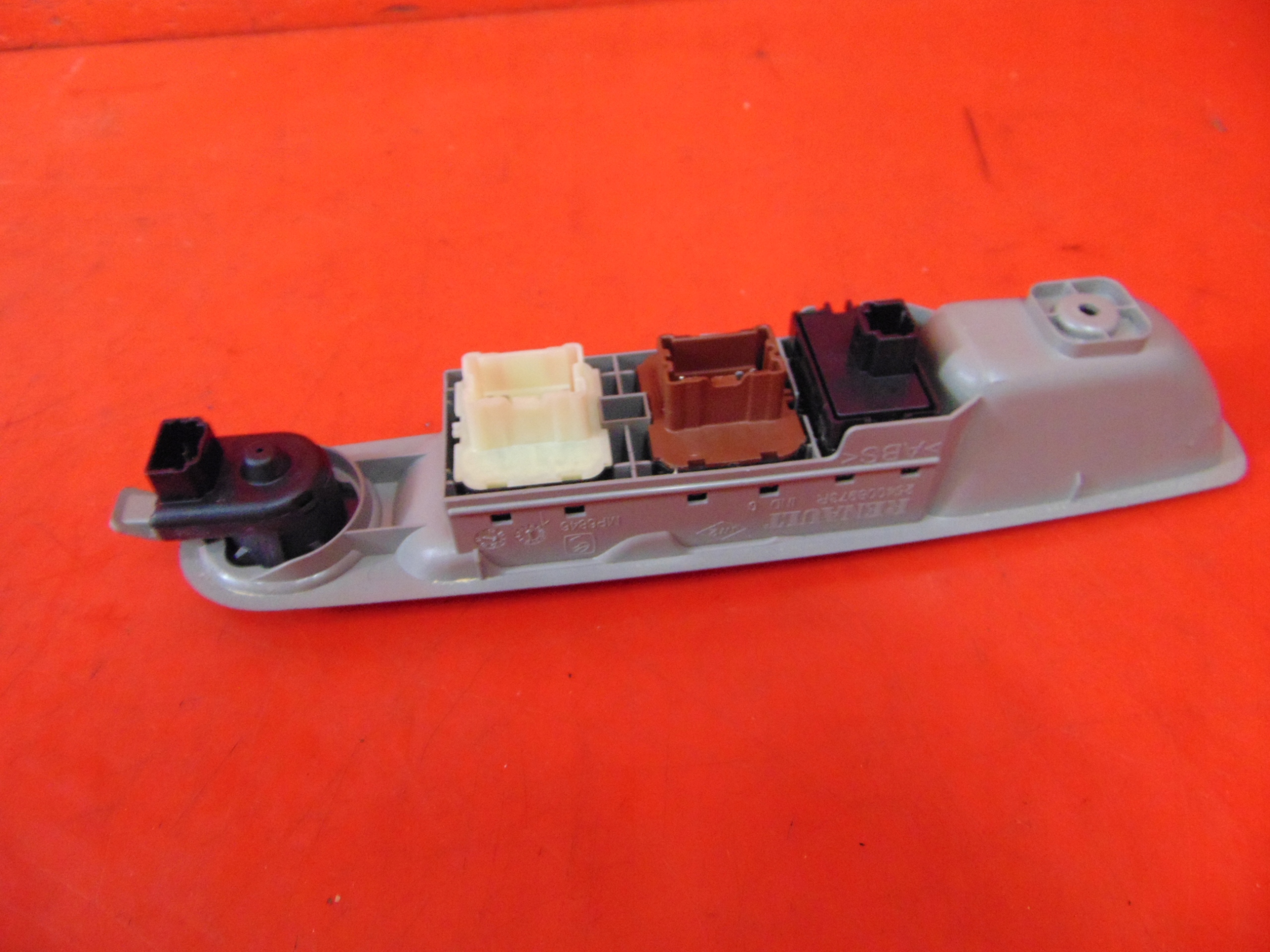RENAULT ZOE 12- PANEL window control switch left front
