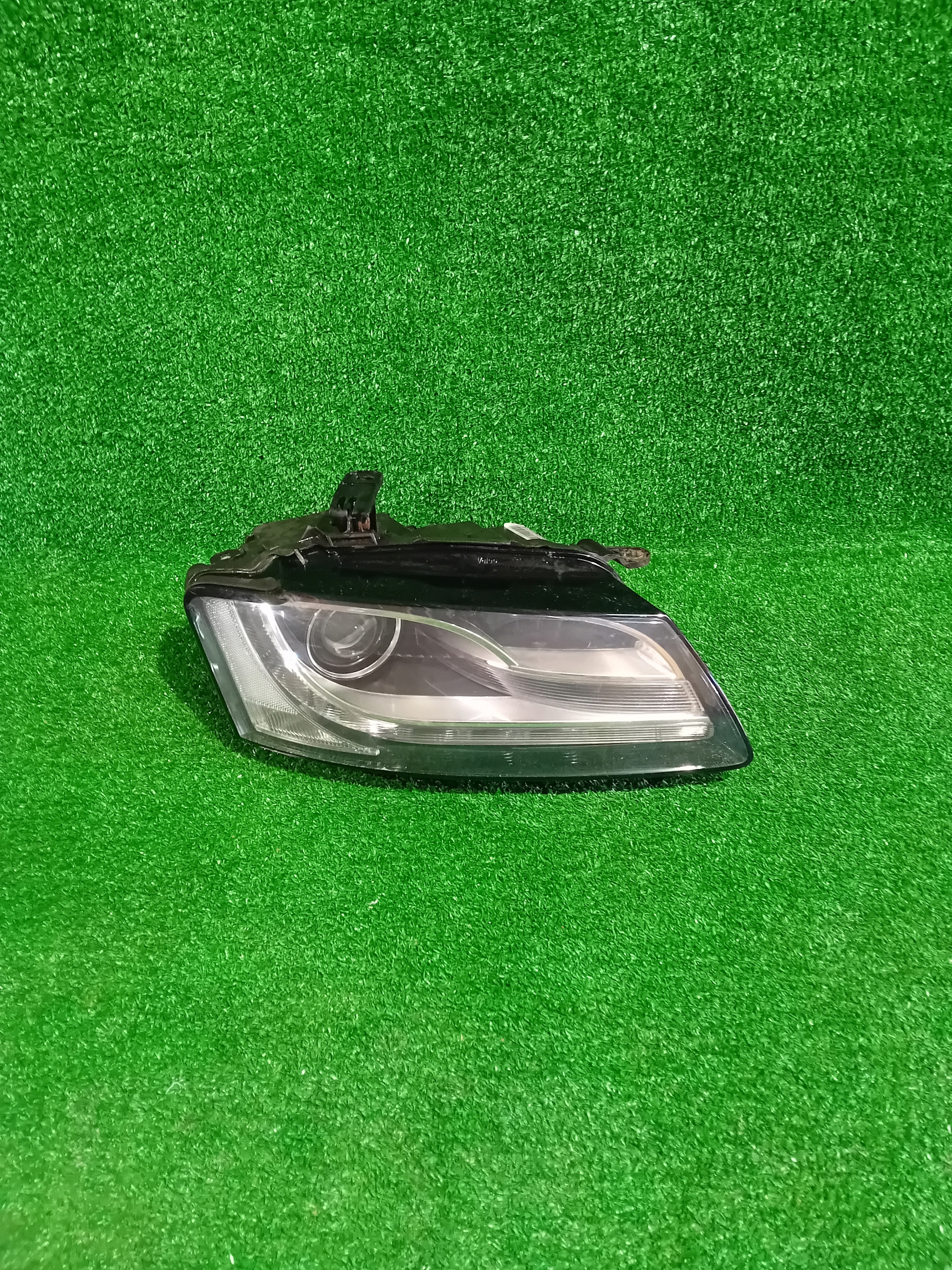 REFLEKTOR right front AUDI A5 8T0 BI-XENON NIE positioning