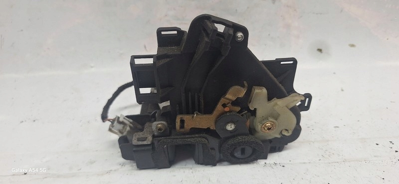 lock door VW POLO 02- Z3B4839016