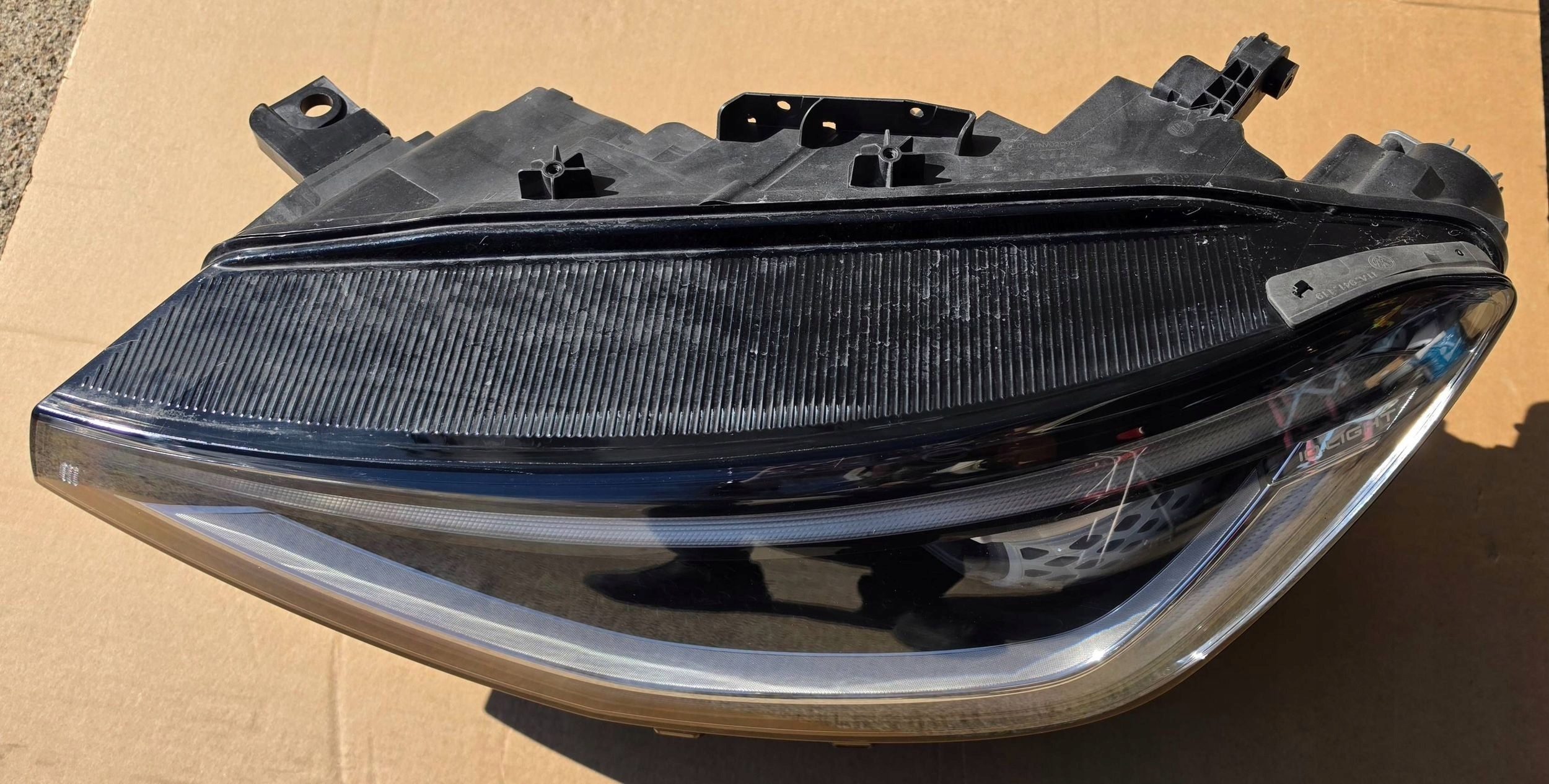 VW Id.4 ID4 light left IQ.Light