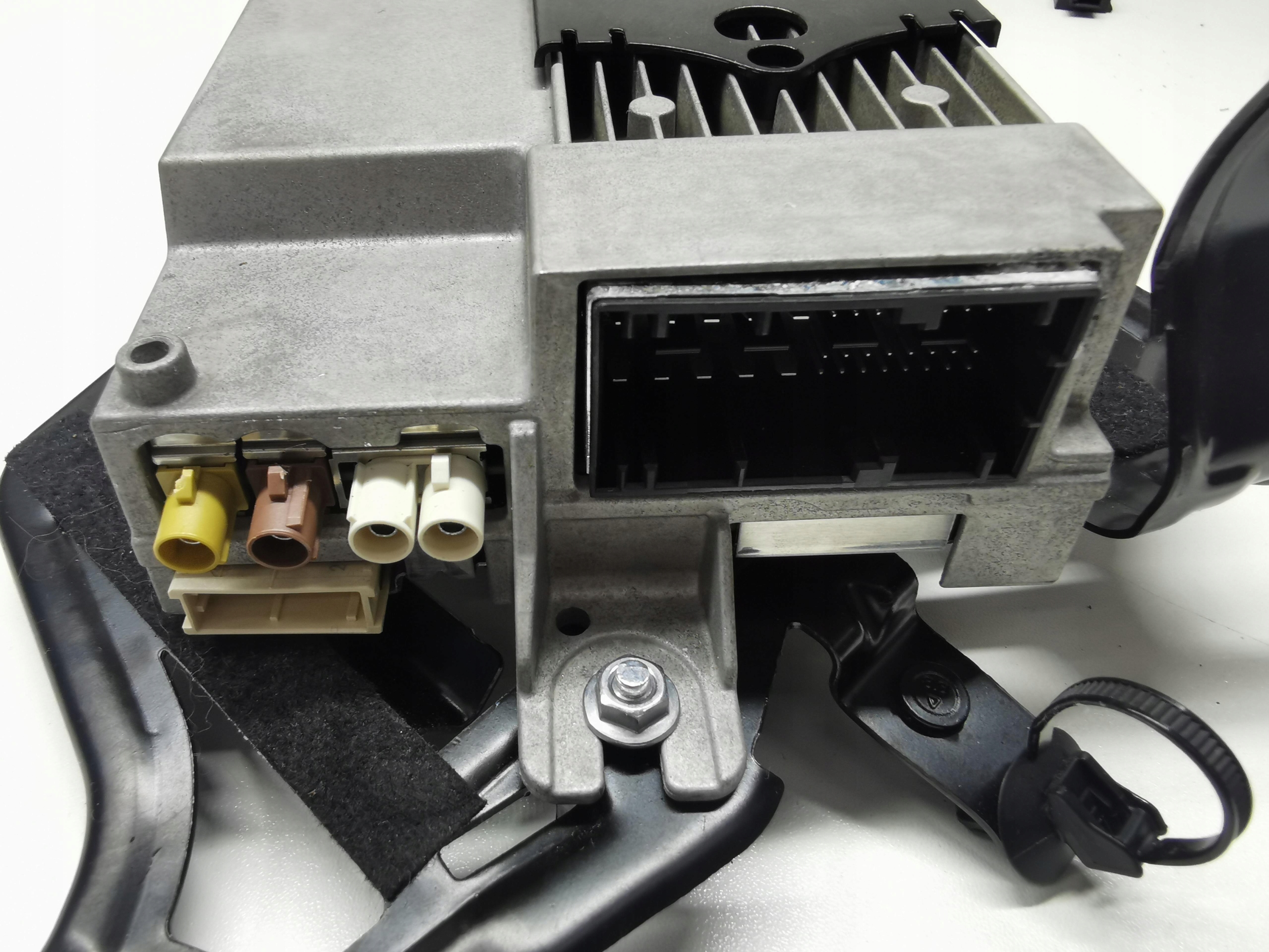 amplifier HARMAN BMW 1 F40 M135I 5A2D558 5A2D55801