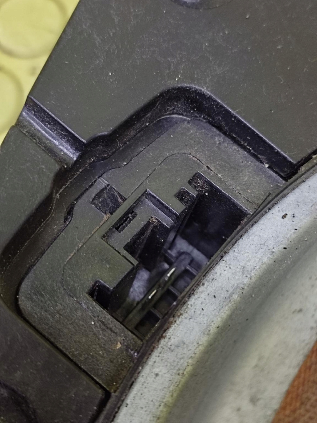 BMW X3 E87 speaker left front 6990103