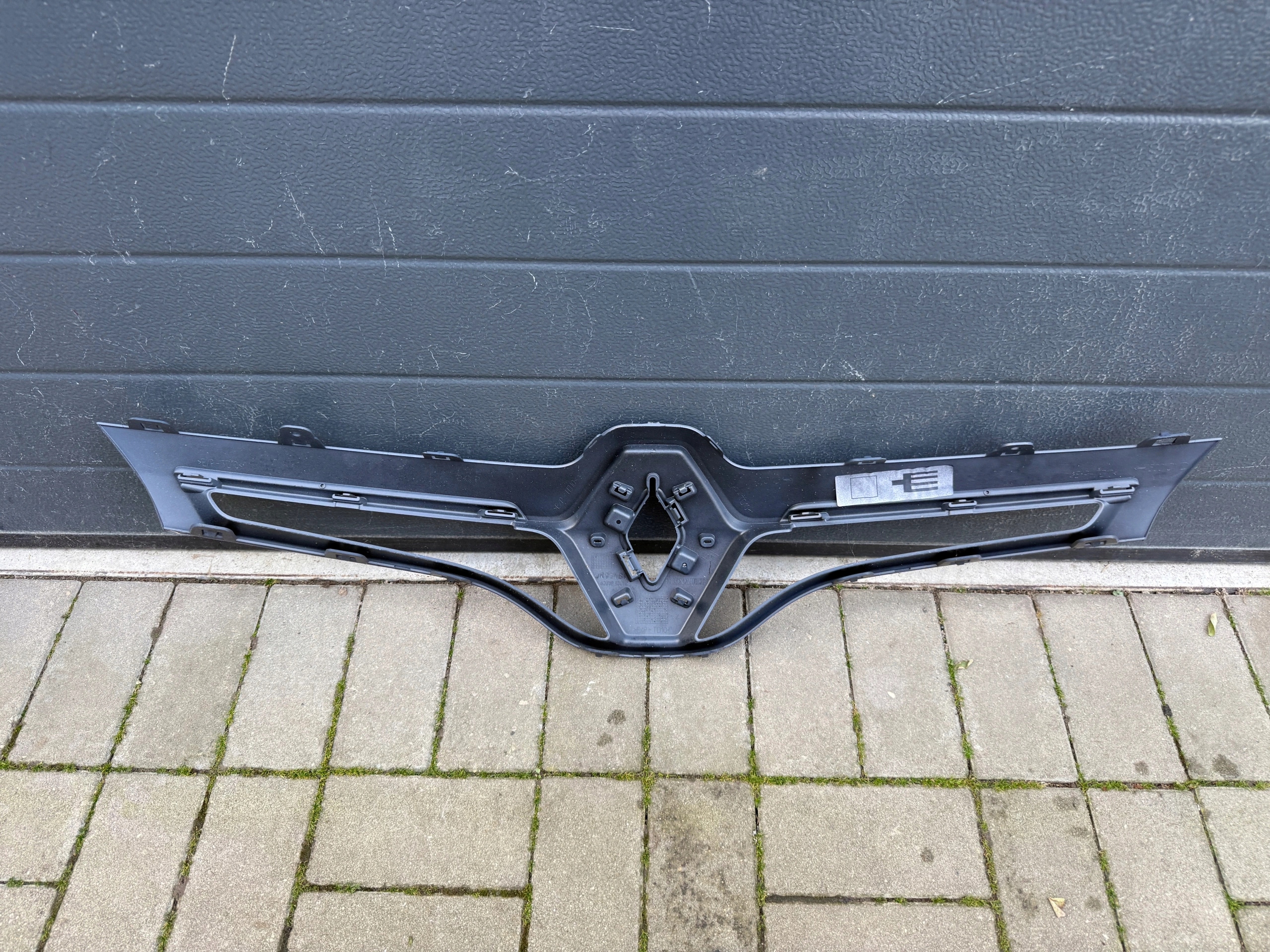 Renault Scenic III grill frame grilla grille 620783747R