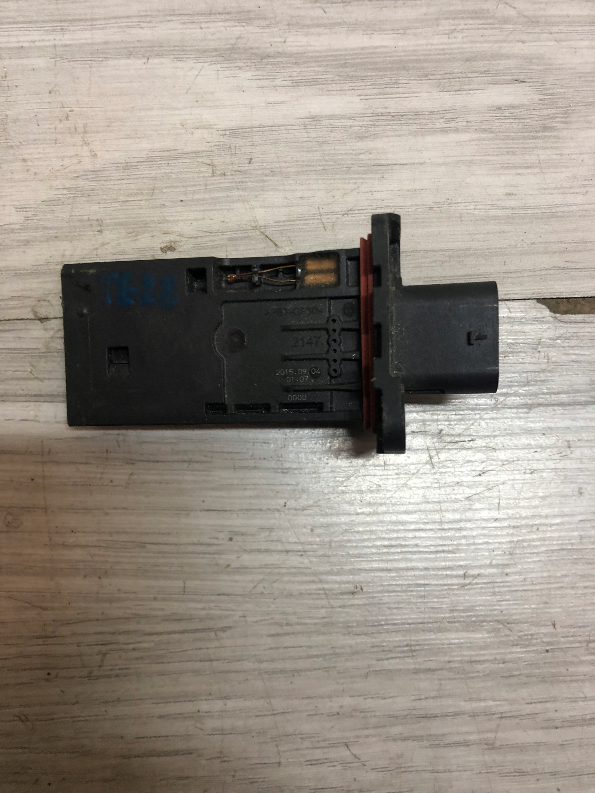 BMW 7 G11 G12 4.4 V8 flow meter 8605565