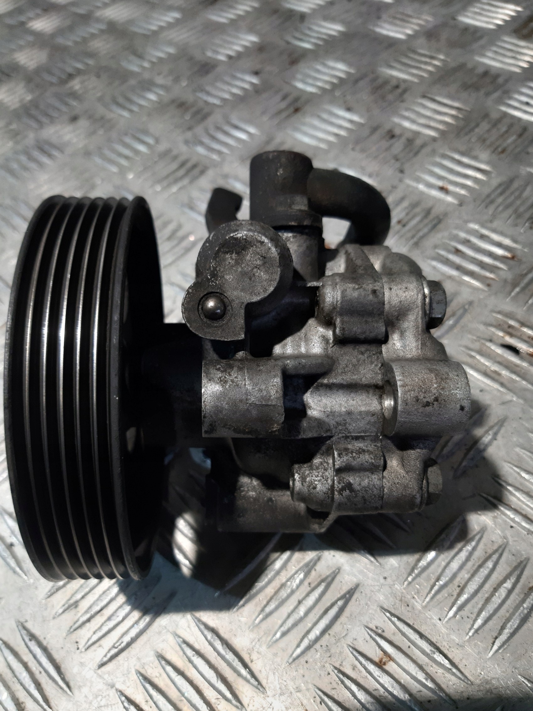 servo pump WRC Hyundai Santa Fe 2.0 CRDI
