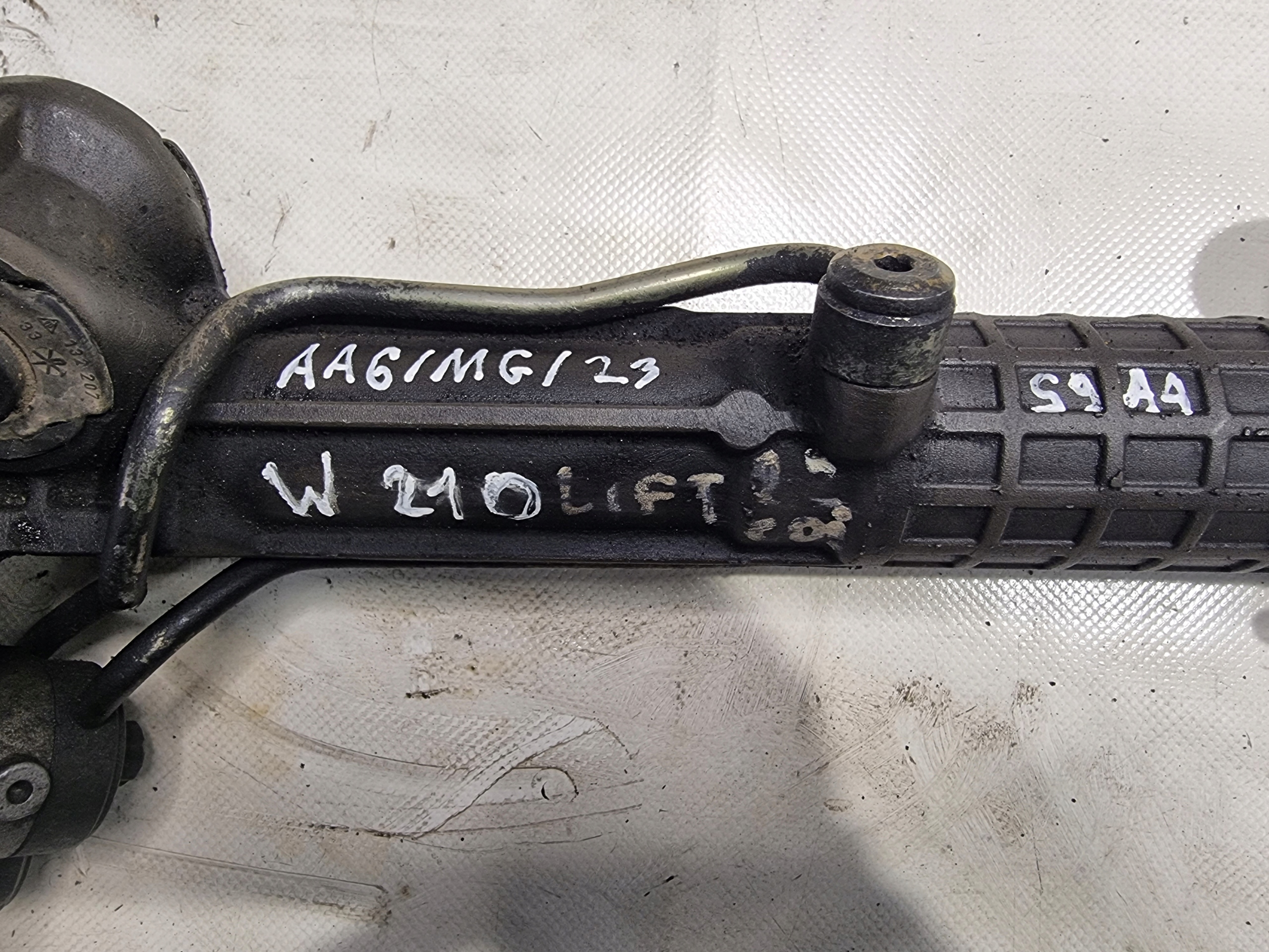 control drag rod servo steering OE A2104602884 MERCEDES E KLASA W210