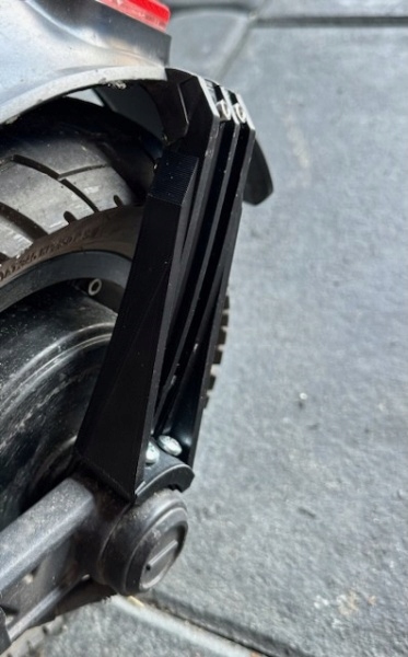 Wspornik tylnego błotnika do Motus Pro 10 2022 WZMOCNIONY Marka Inna marka