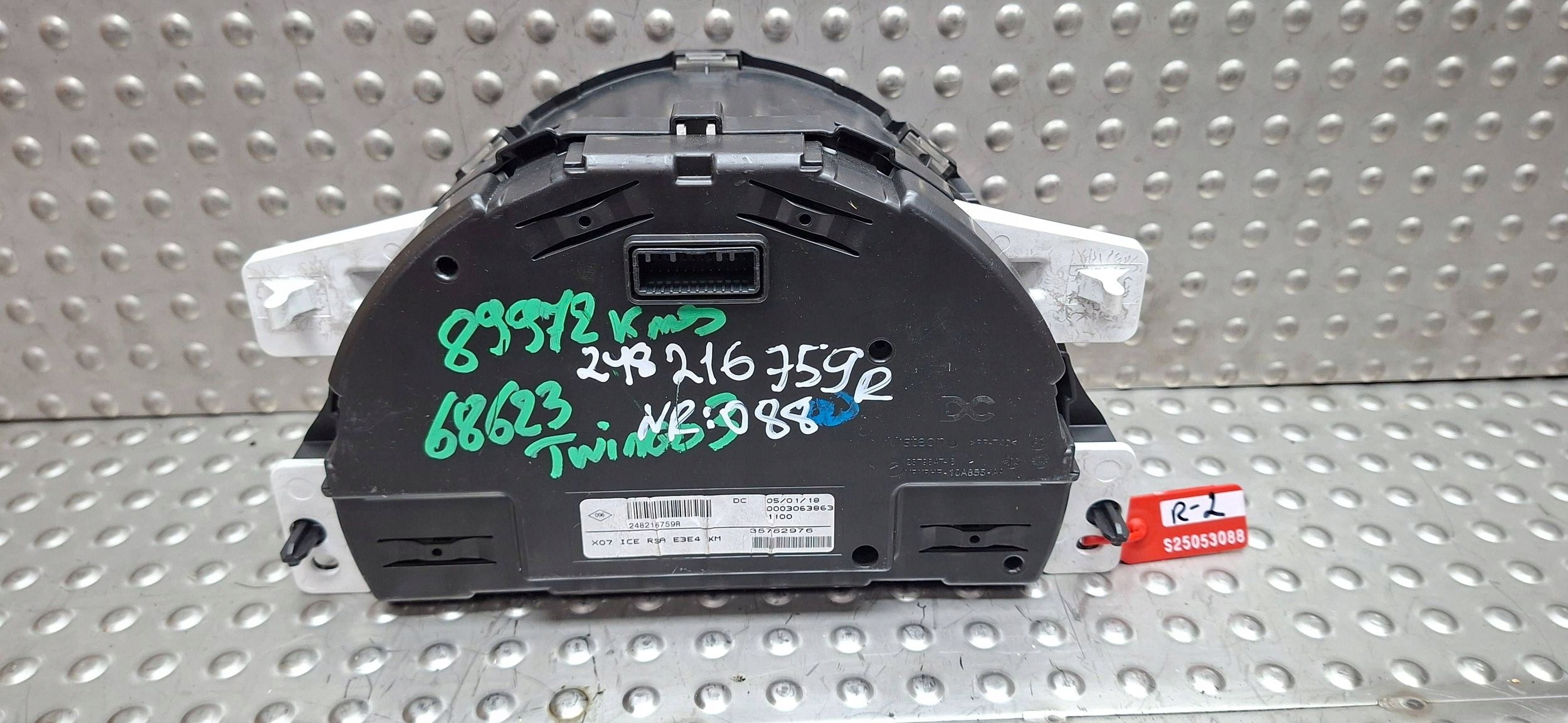 dials 248216759R RENAULT TWINGO III 2014
